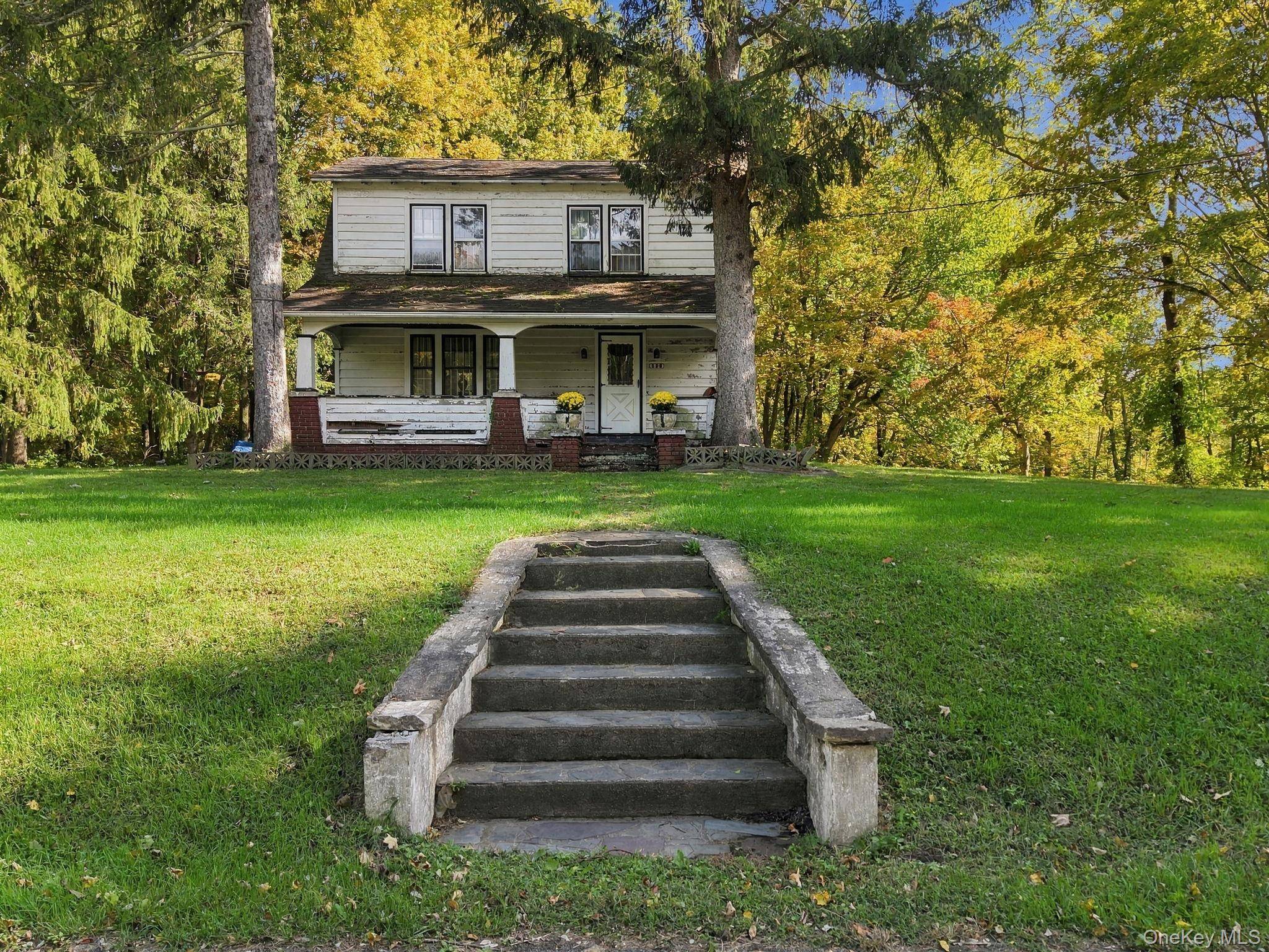 696 Springtown RD, Tillson, NY 12486