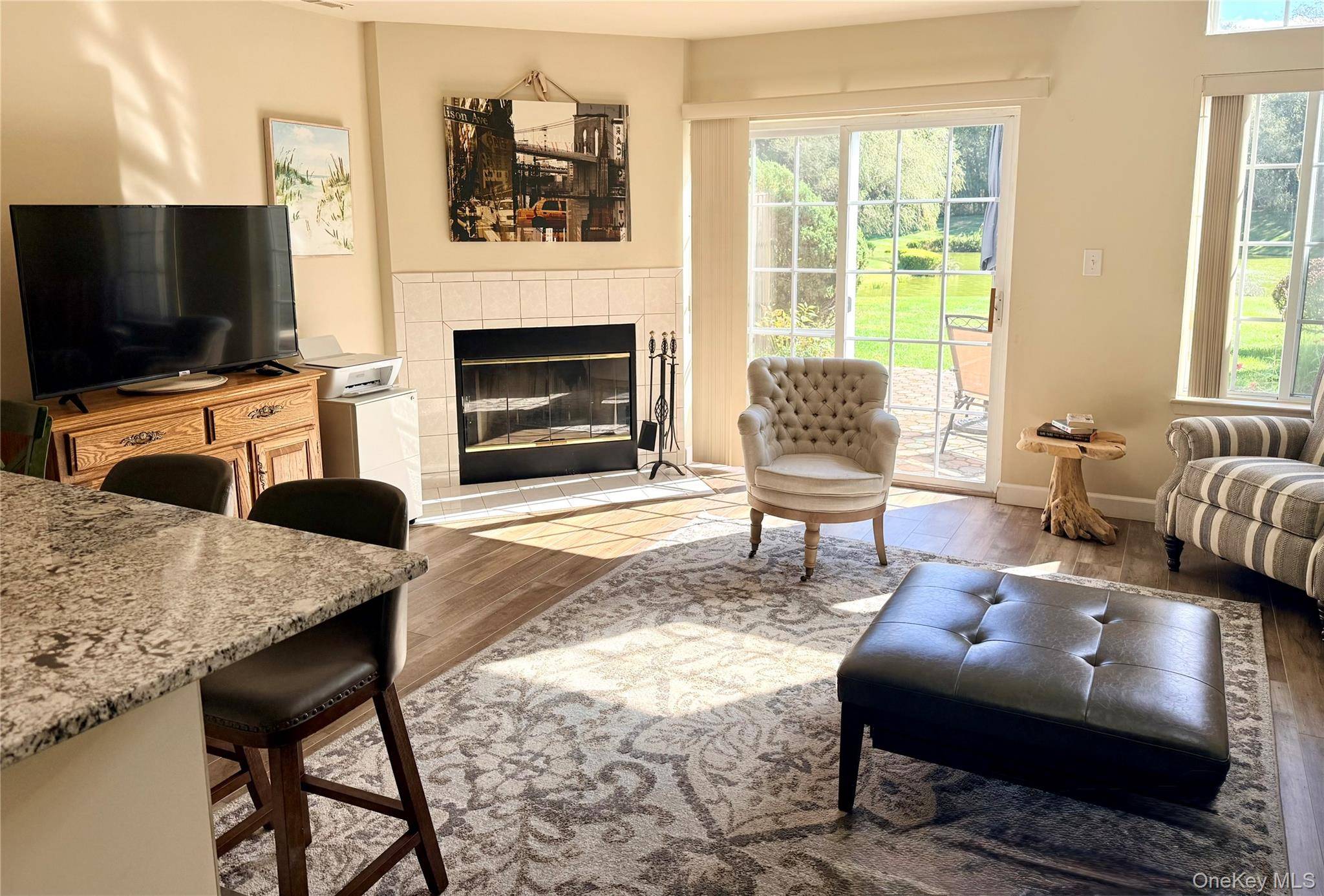298 Prairie CT, Manorville, NY 11949