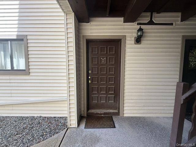 21 Village Park DR #1B, Fishkill, NY 12524
