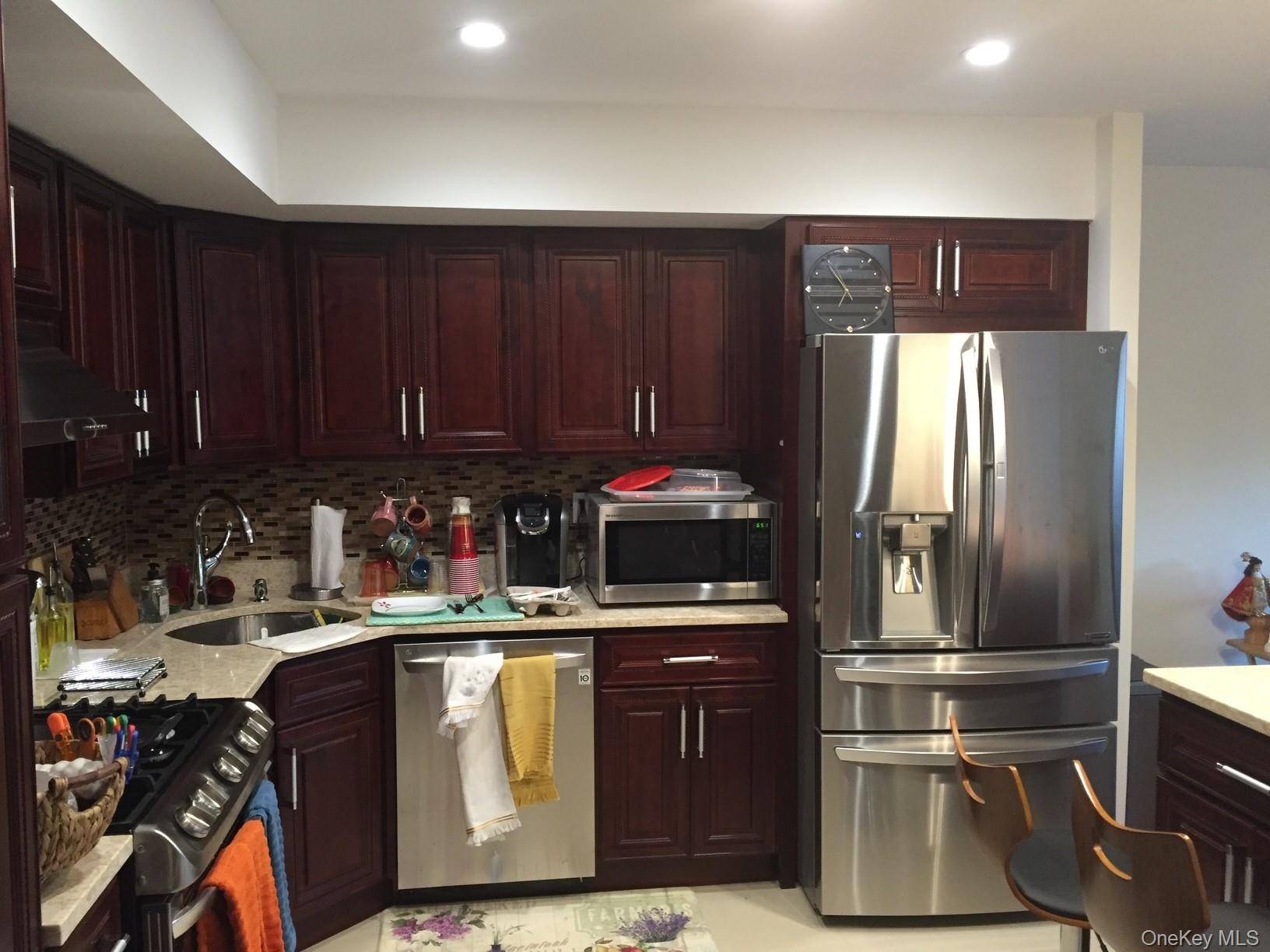 14760 Grand Central Pkwy, Jamaica, NY 11435