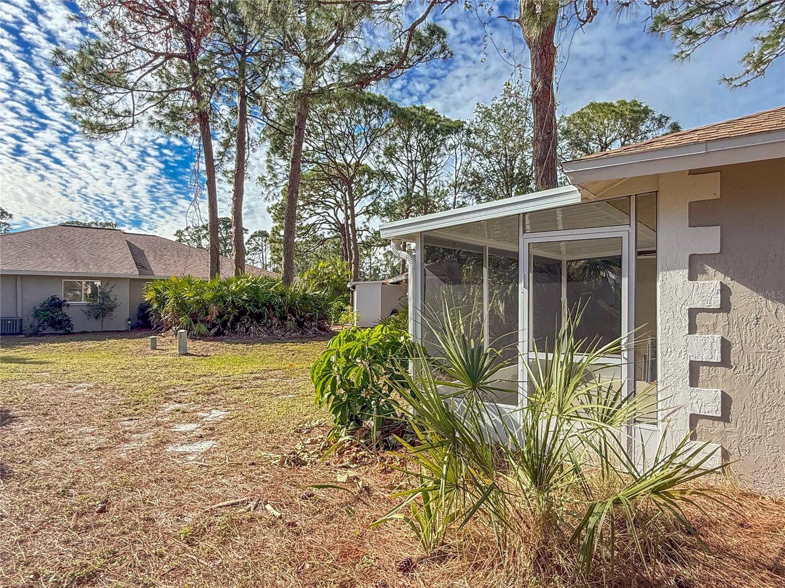 727 N JEFFERSON AVE #727, Sarasota, FL 34237