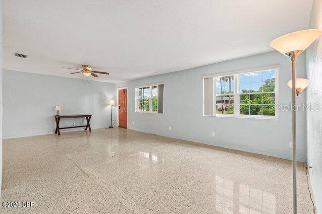 1002 THUNDERBIRD DR, Daytona Beach, FL 32117