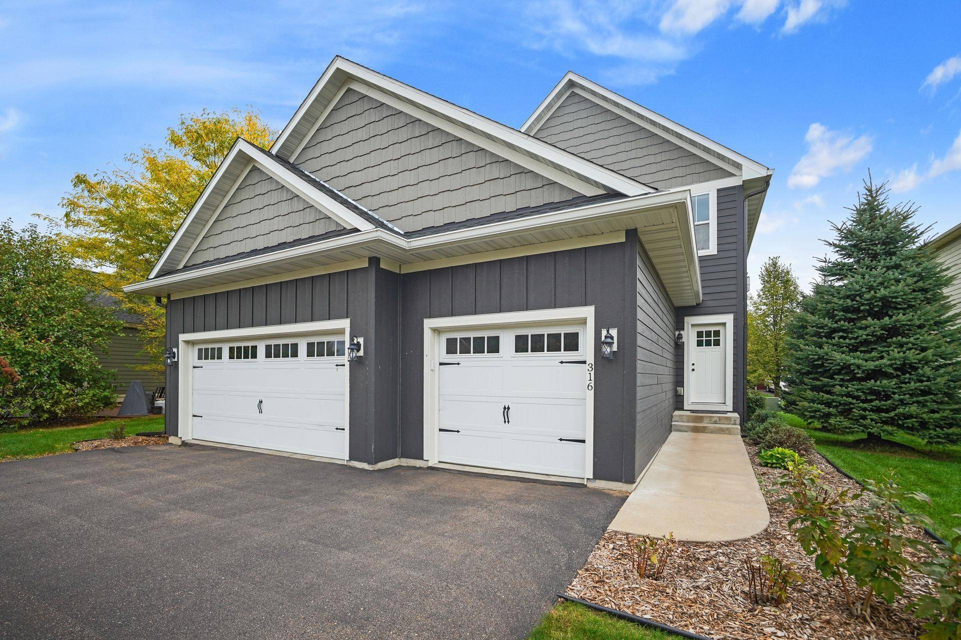 316 Prairie WAY S, Bayport, MN 55003