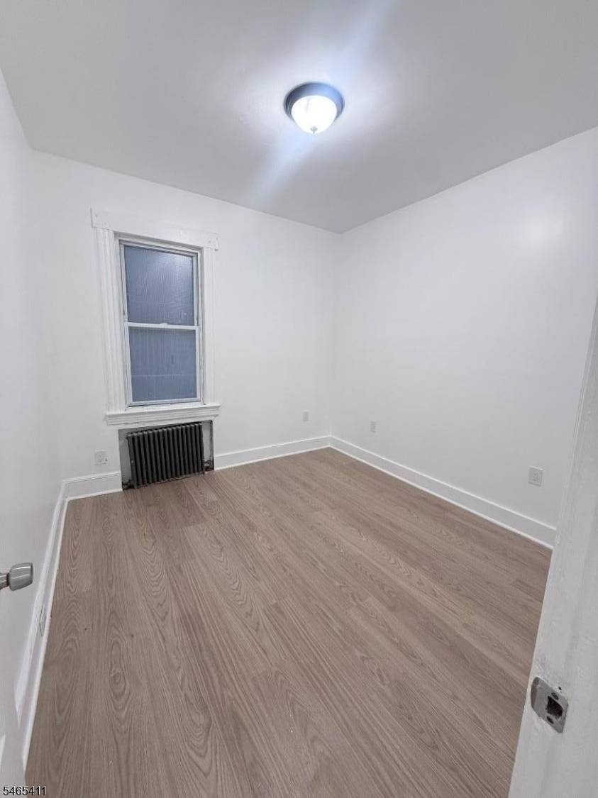 176 Lake Ave, Clifton City, NJ 07011