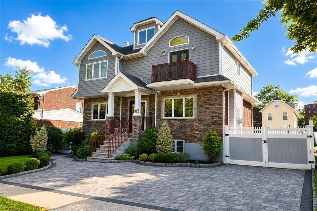 68 Kensington AVE, Staten  Island, NY 10305
