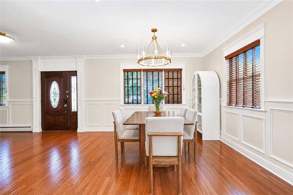 68 Kensington AVE, Staten  Island, NY 10305