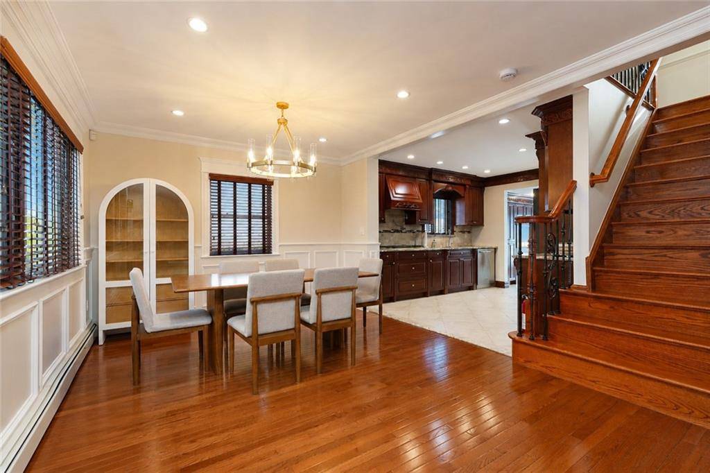 68 Kensington AVE, Staten  Island, NY 10305