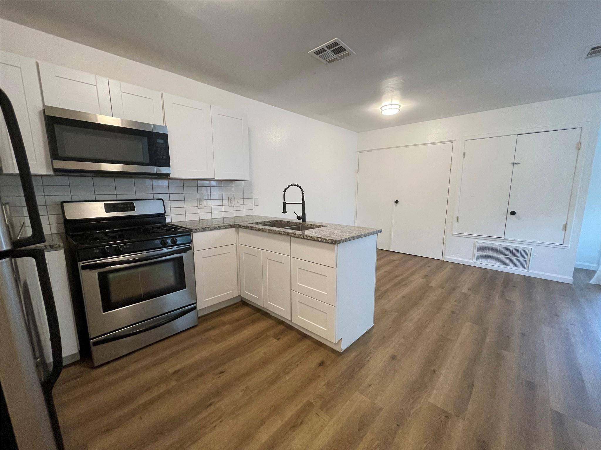 1118 Brookswood Ave #A, Austin, TX 78721
