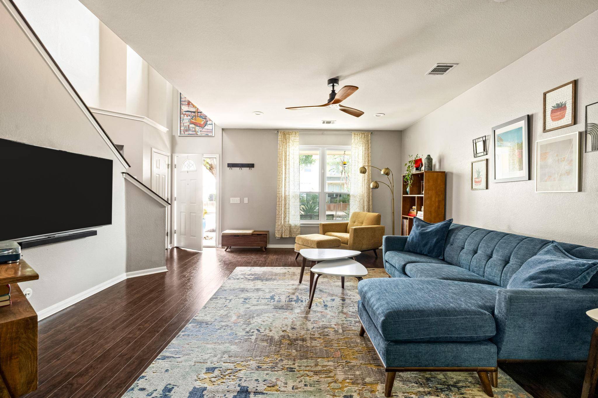 537 Somerset RD, Buda, TX 78610