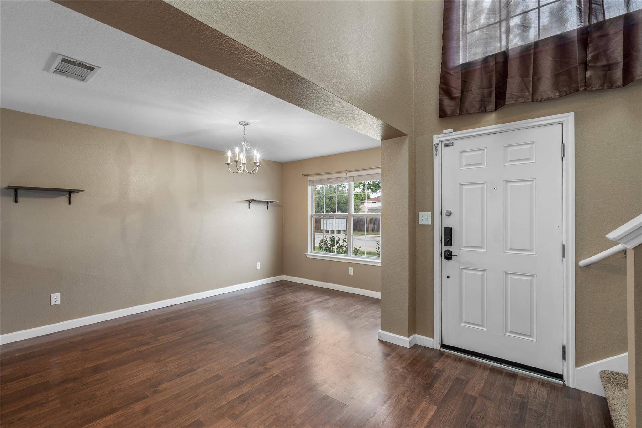 2609 Jason DR, Taylor, TX 76574