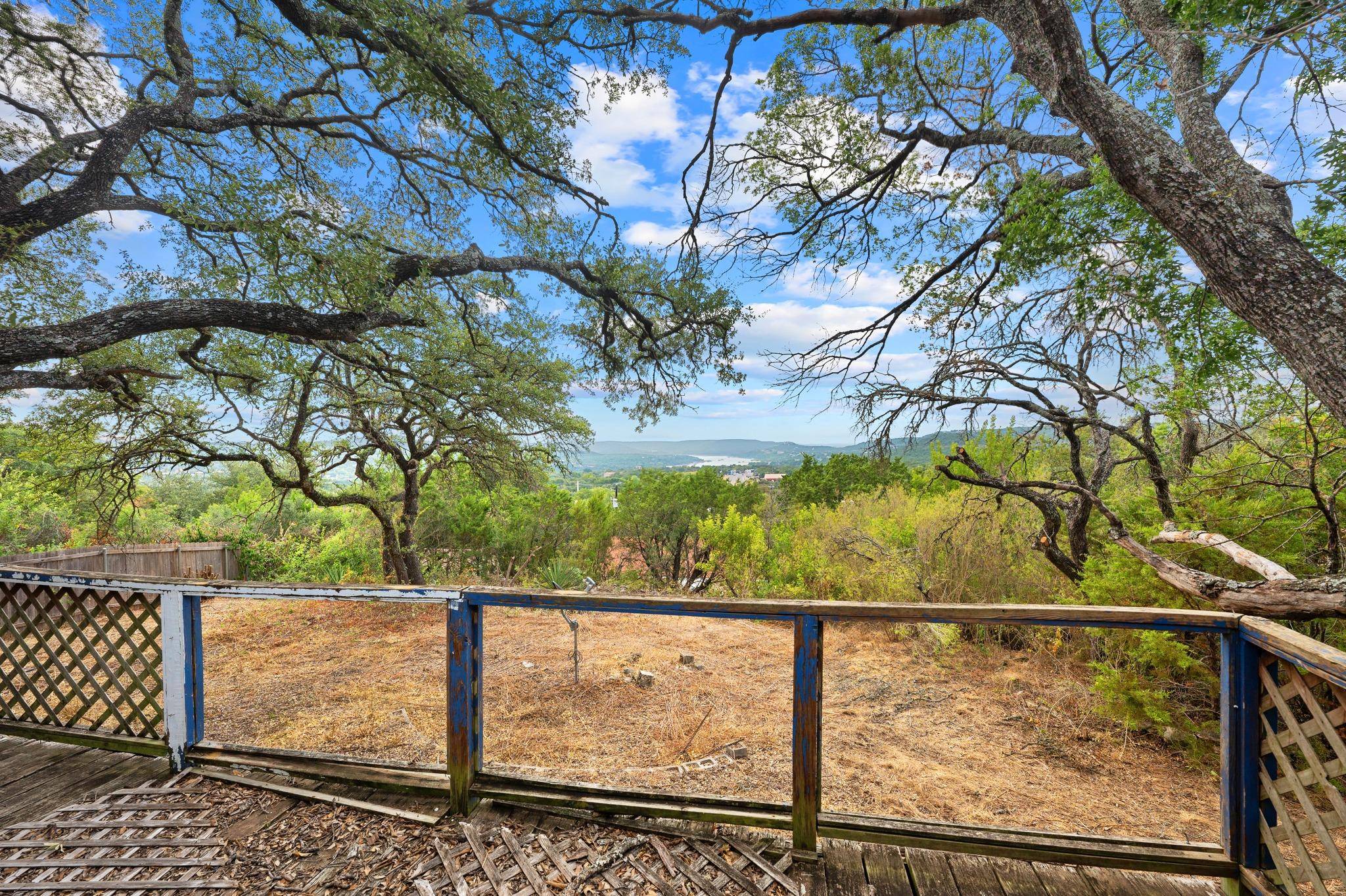 11013 W Lakeview DR, Jonestown, TX 78645