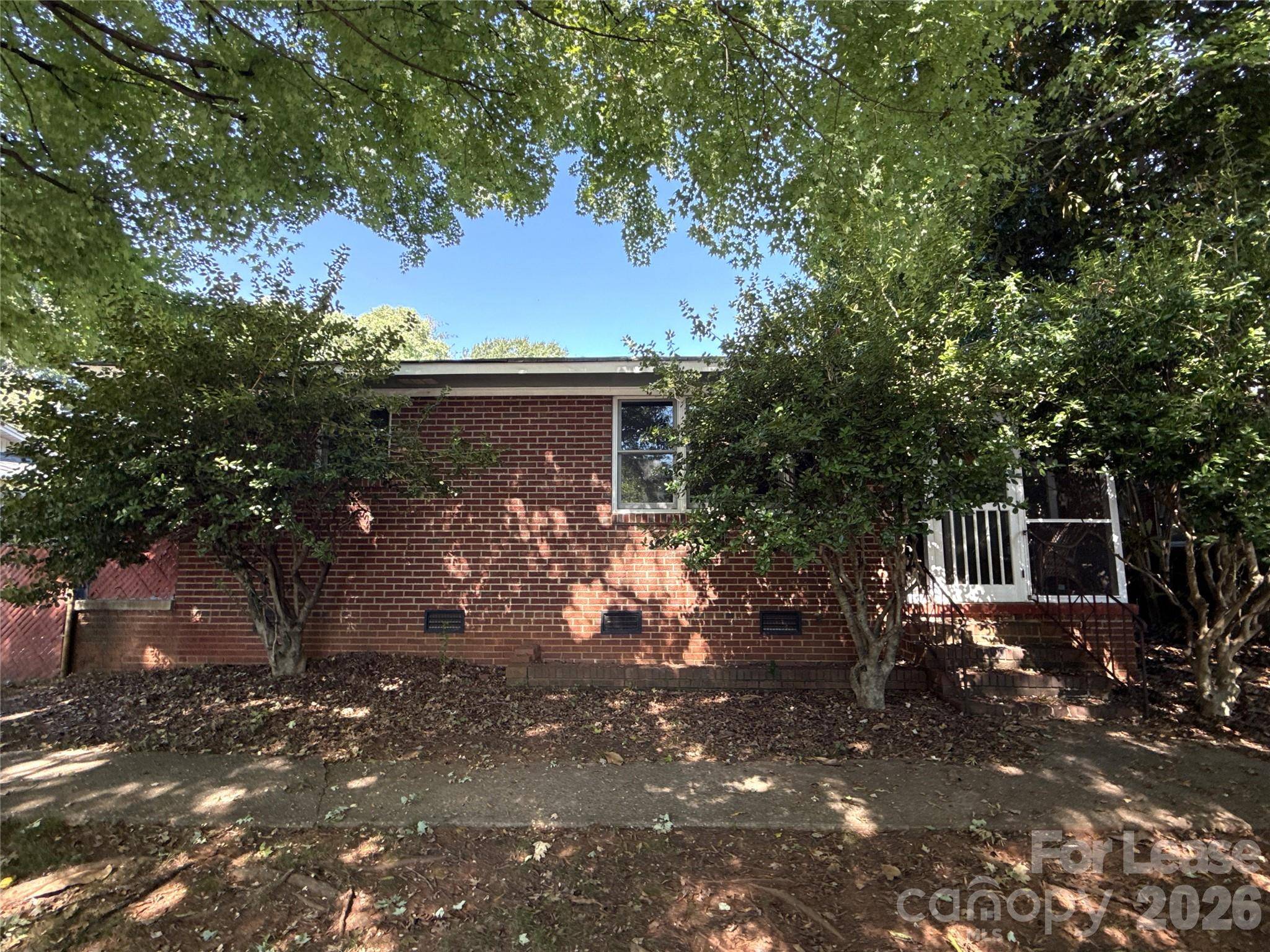 4344 University DR, Charlotte, NC 28209