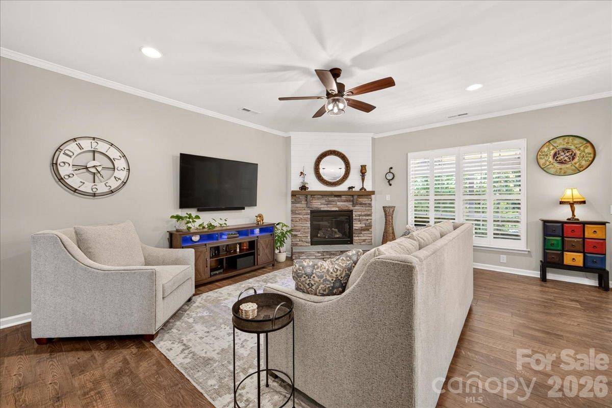 3093 Hartson Pointe DR, Fort Mill, SC 29707