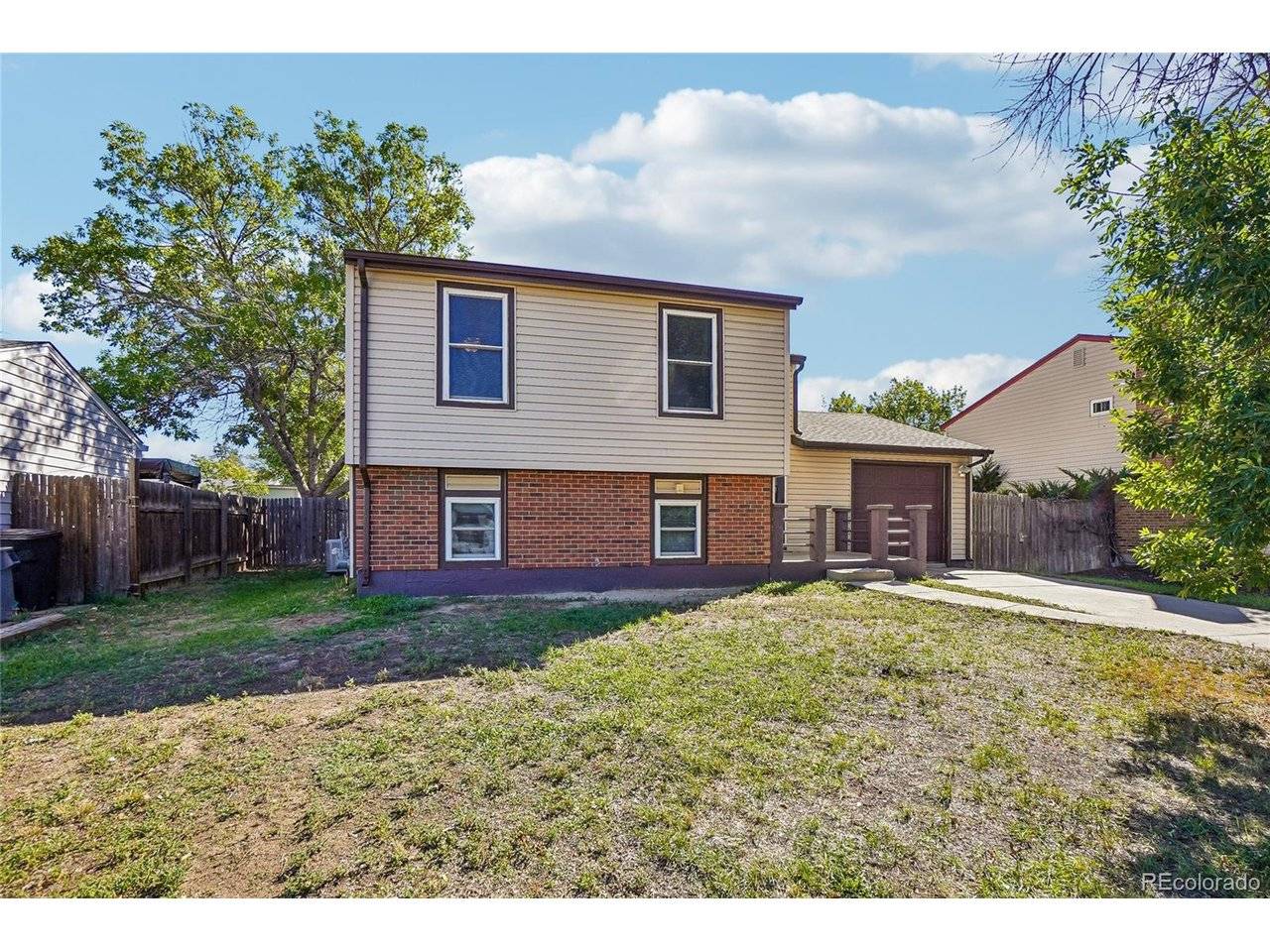 220 McKinley, Bennett, CO 80102