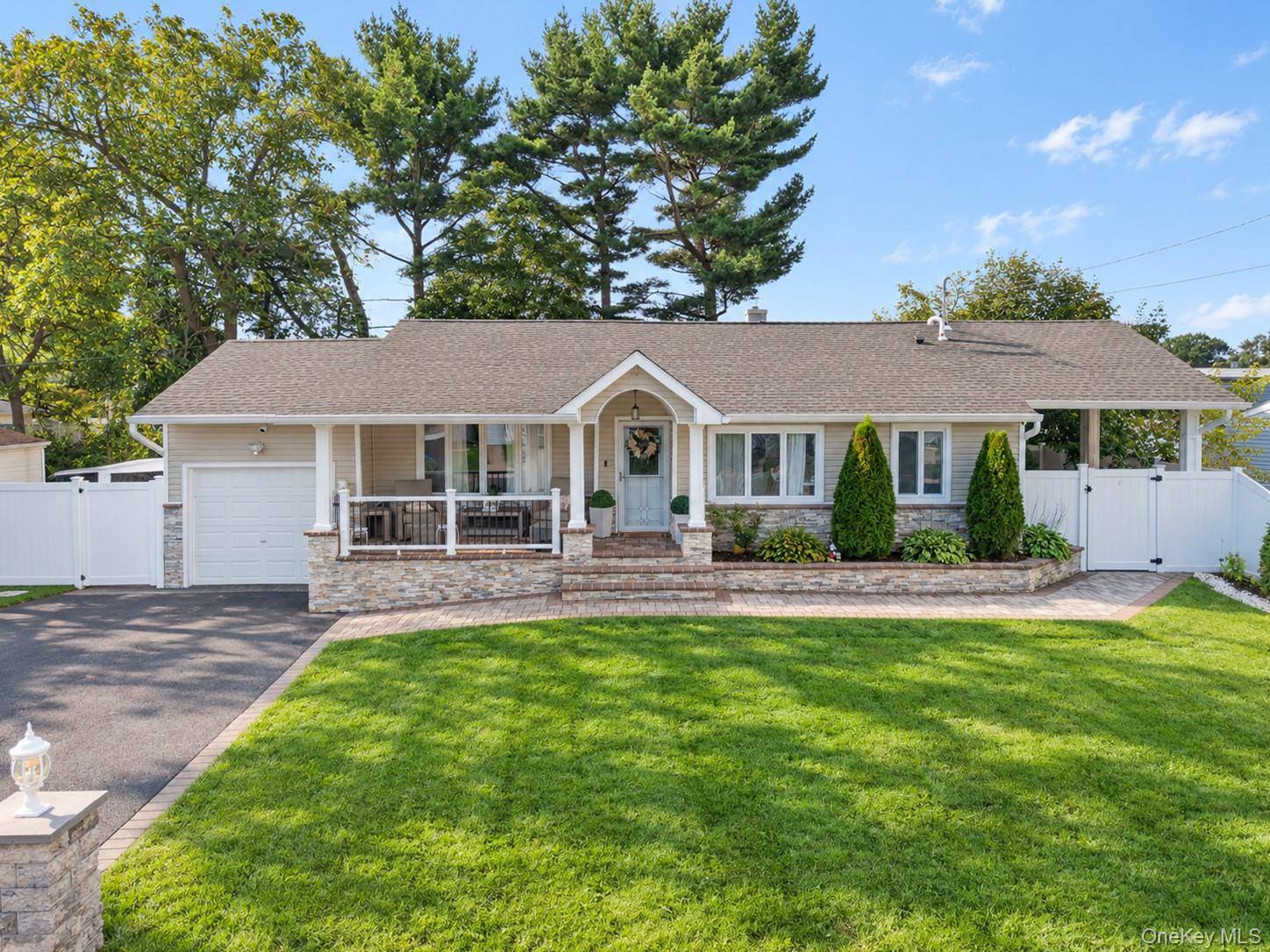 42 Blue Jay DR, Brentwood, NY 11717