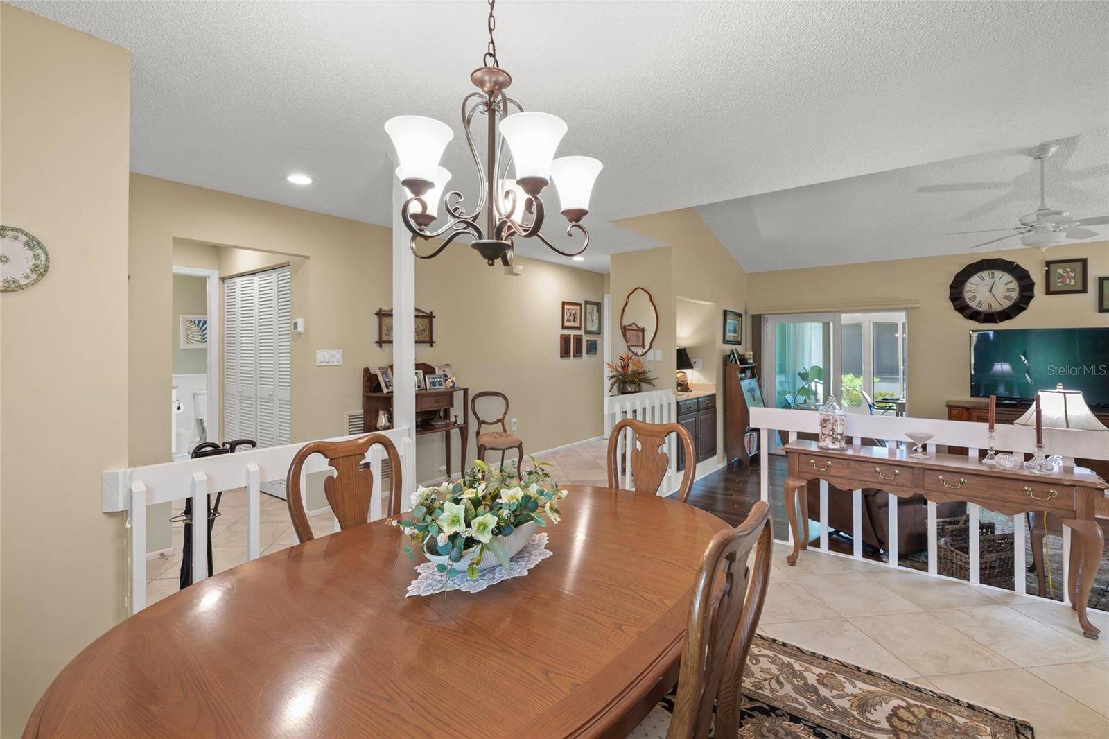 4239 CARRIAGE DR #36, Sarasota, FL 34241