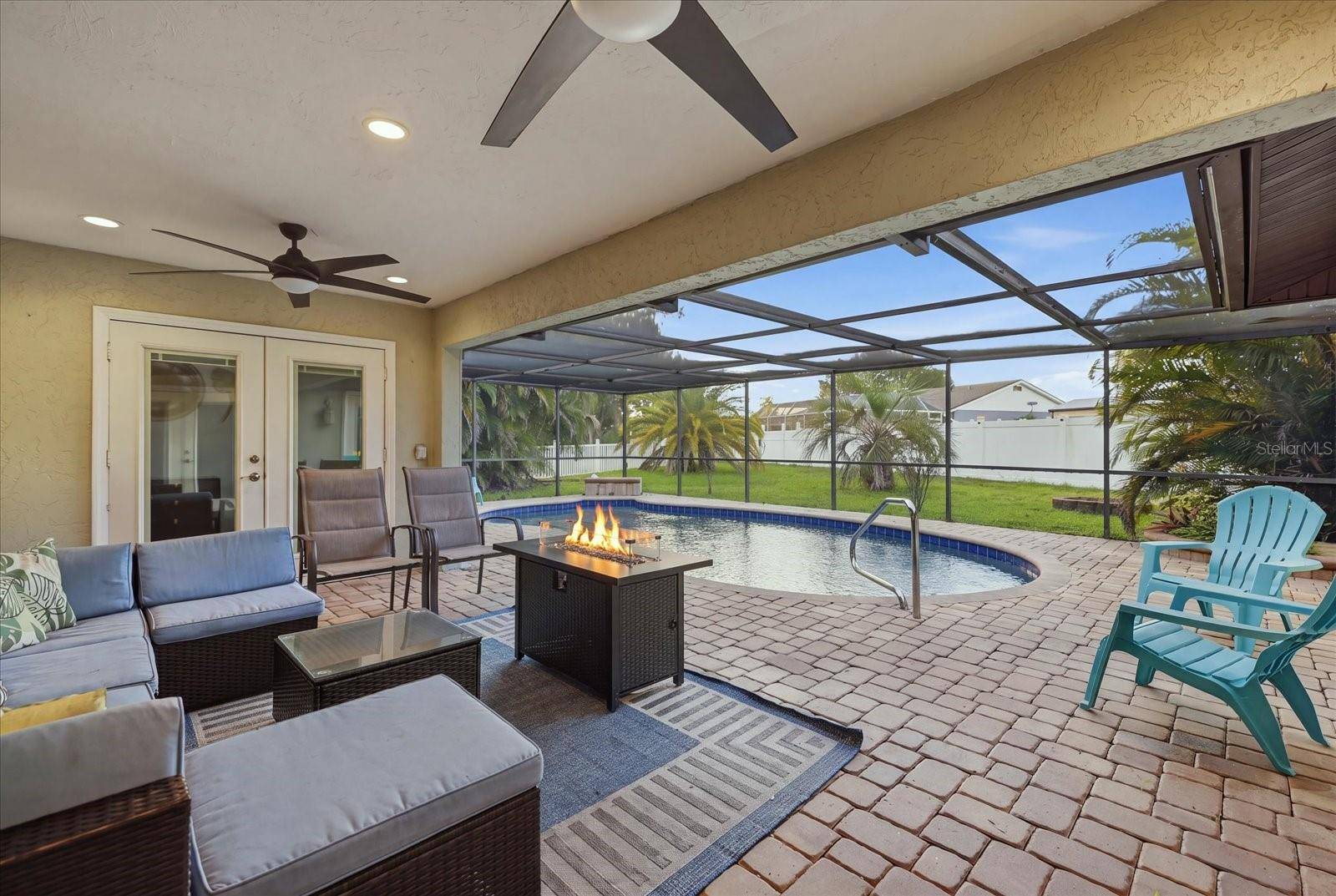 926 PLUM TREE LN, Sarasota, FL 34243