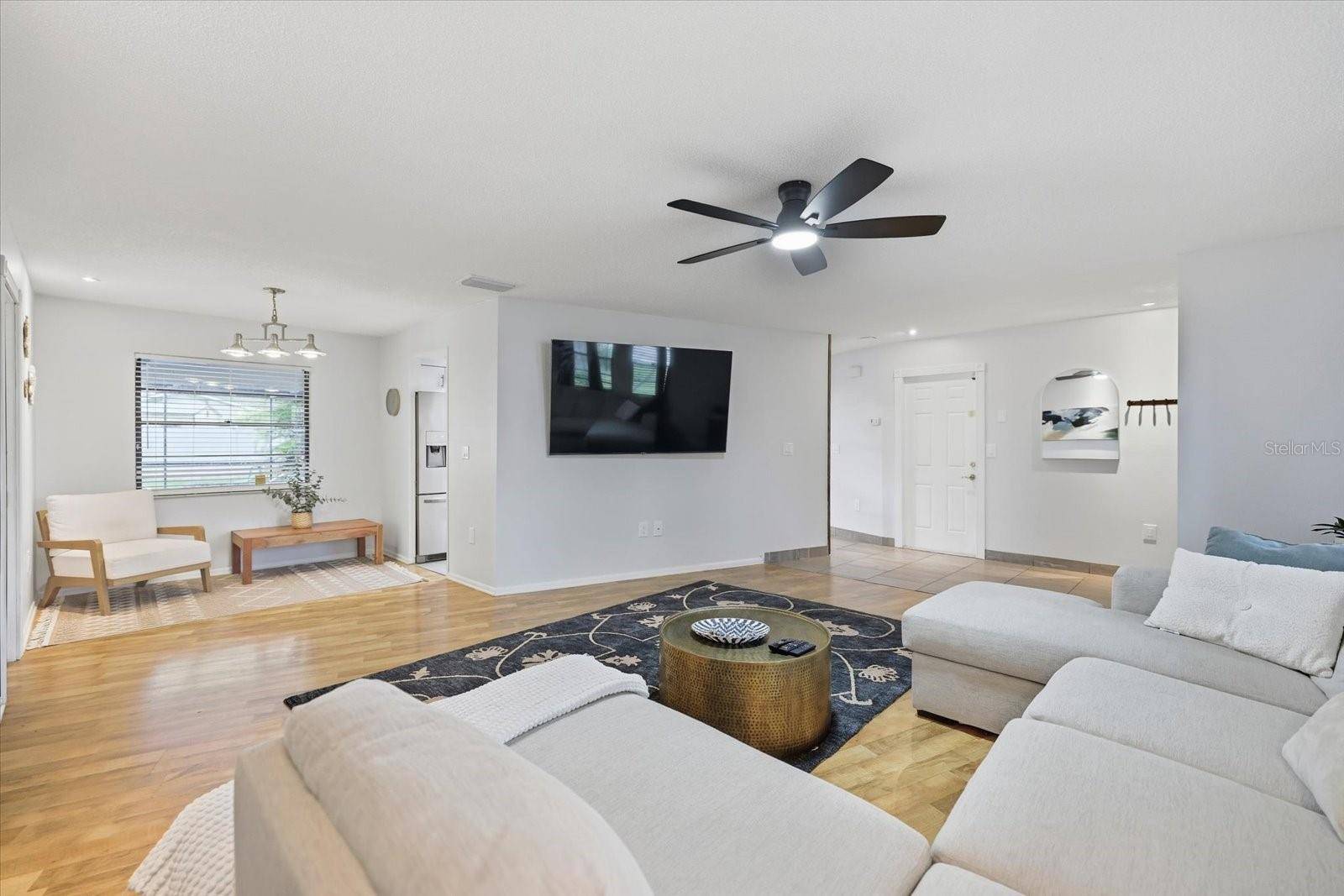 926 PLUM TREE LN, Sarasota, FL 34243