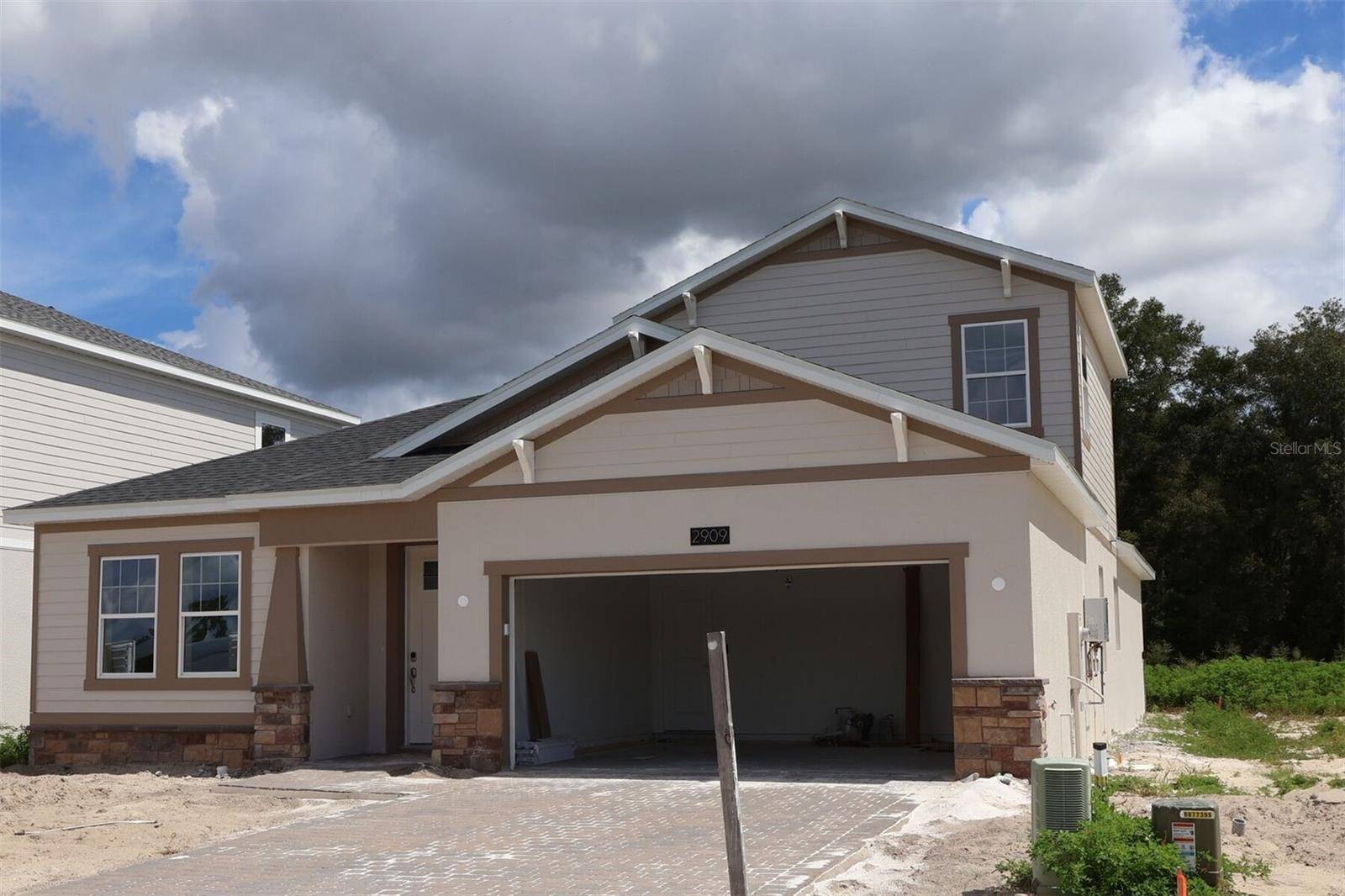 2909 SWEETGRASS LN, Zellwood, FL 32798