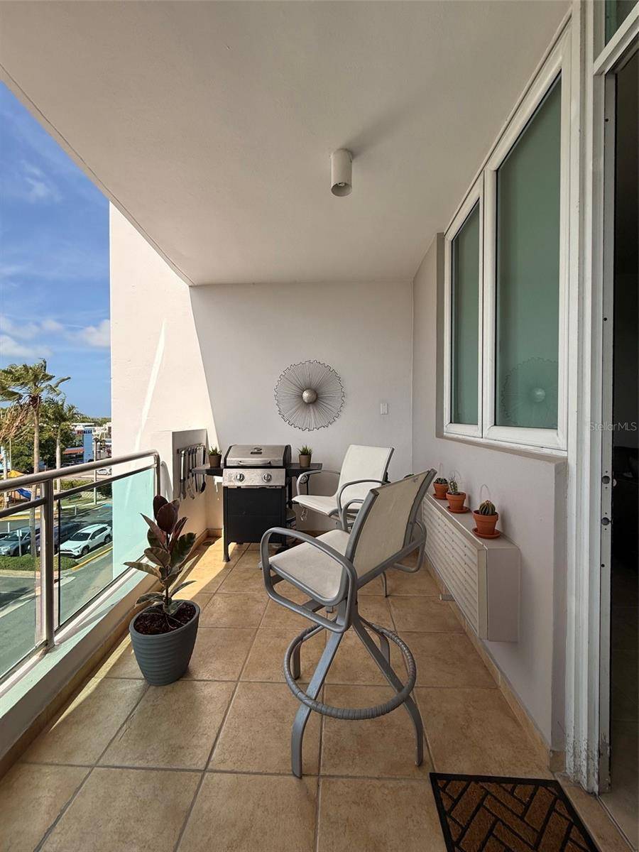 1400 AVE. DE DIEGO #1341, Carolina, PR 00987