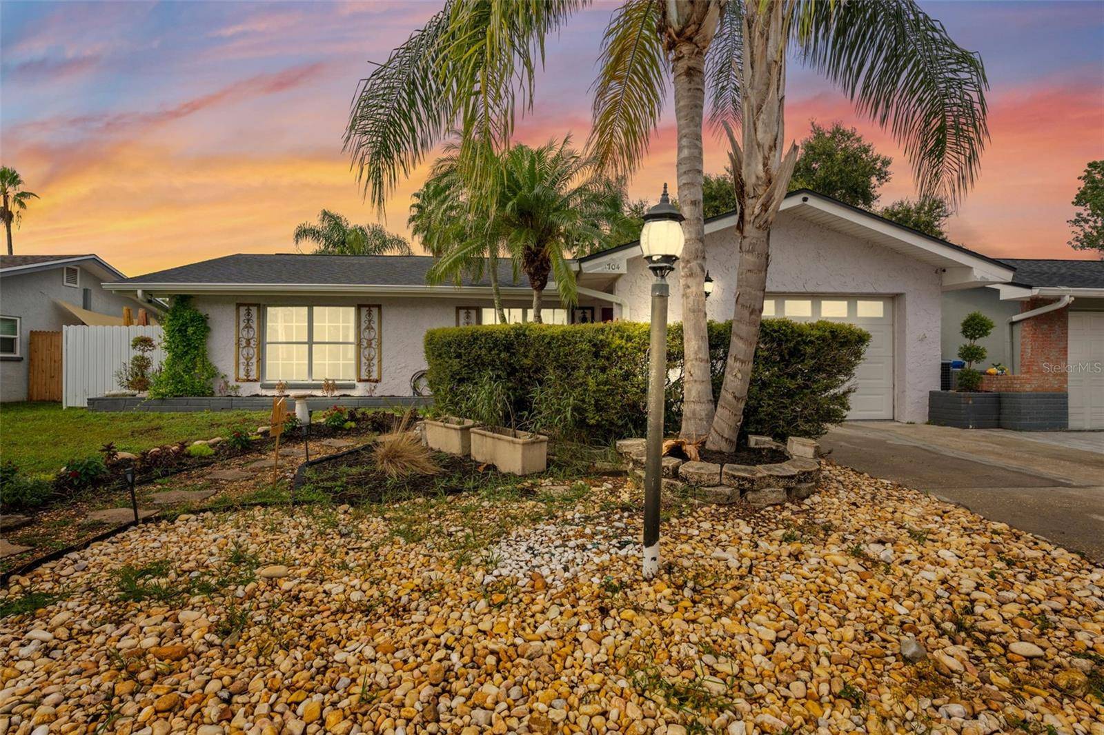 1704 HIBISCUS CIR S, Oldsmar, FL 34677
