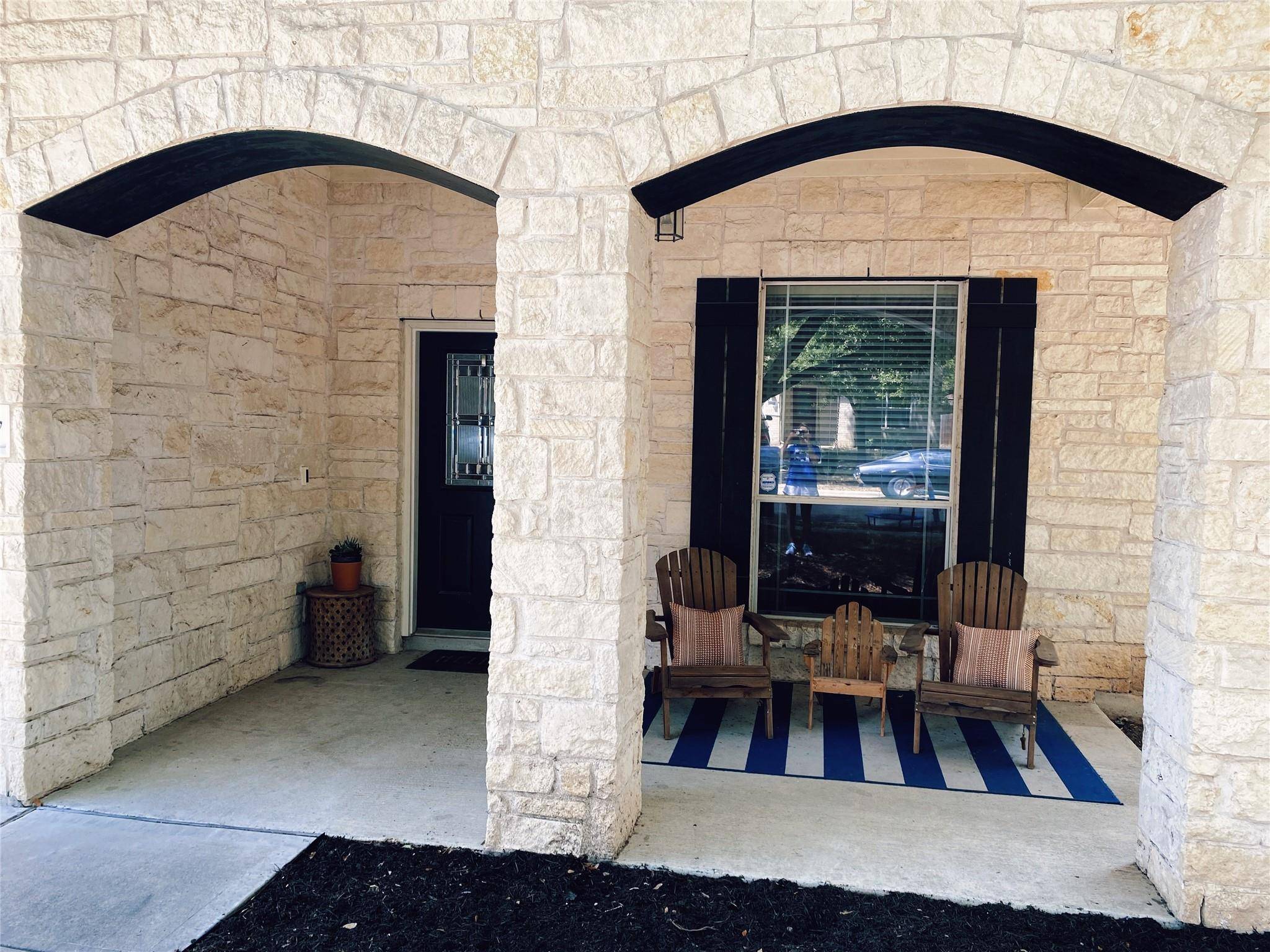 1607 Melissa Oaks LN, Austin, TX 78744