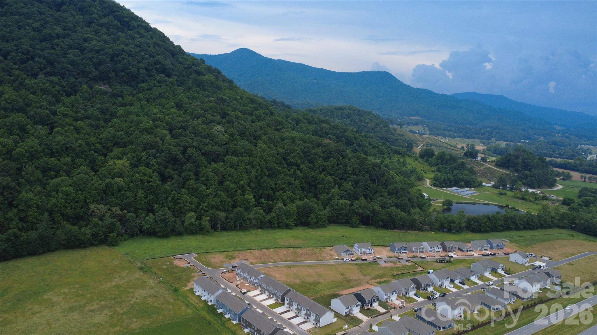 135 Wildbrook DR, Waynesville, NC 28785
