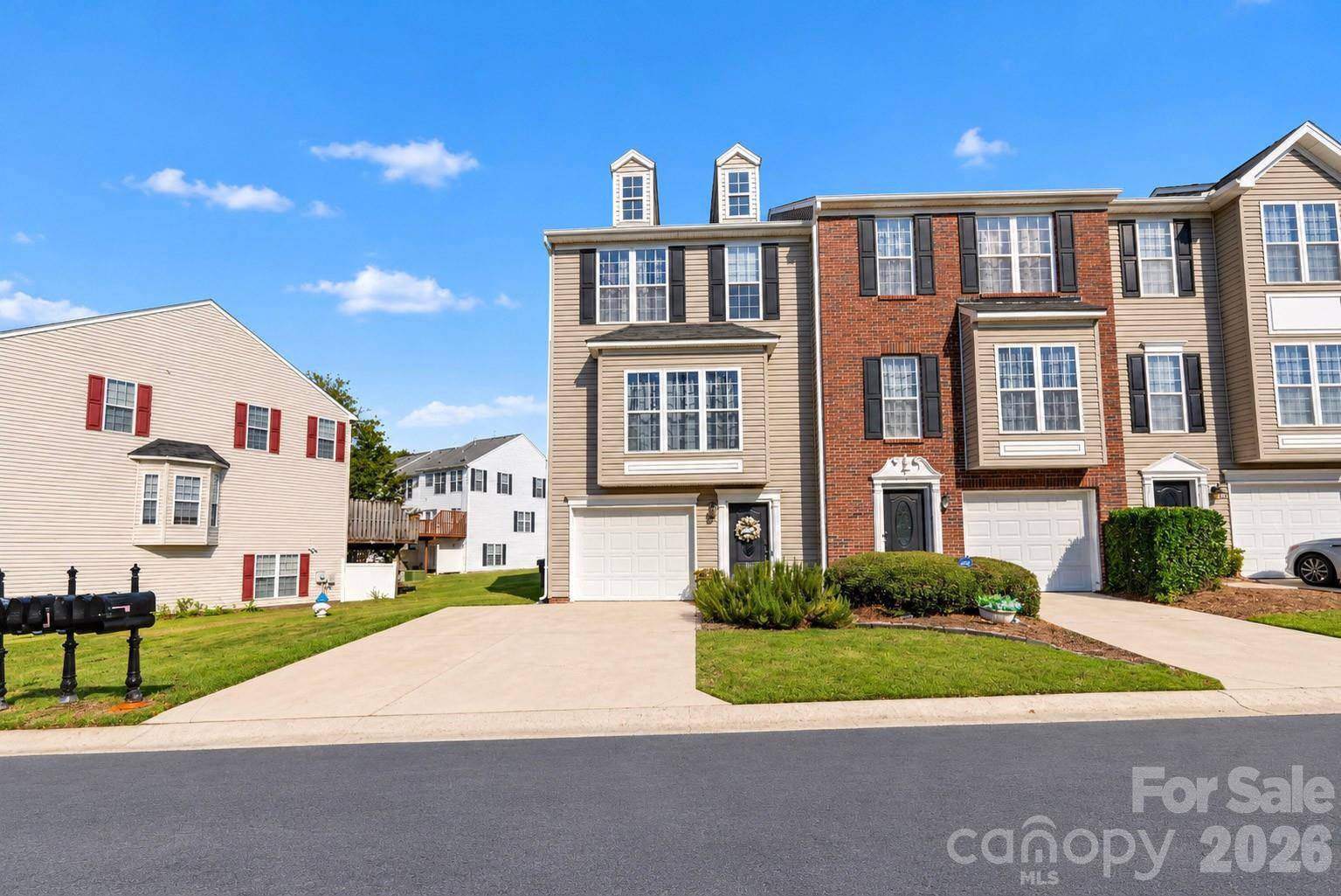 2126 Midnight Blue LN, Fort Mill, SC 29708