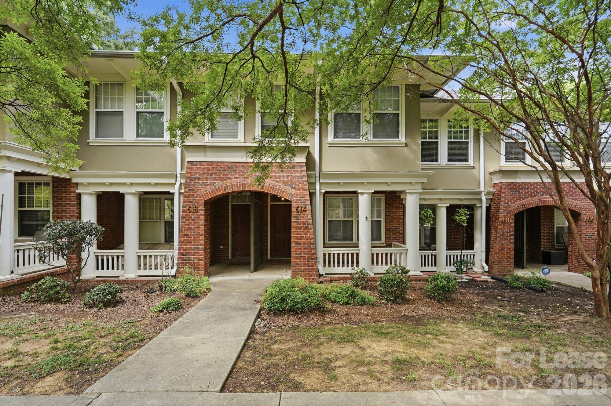 614 E 9th ST, Charlotte, NC 28202