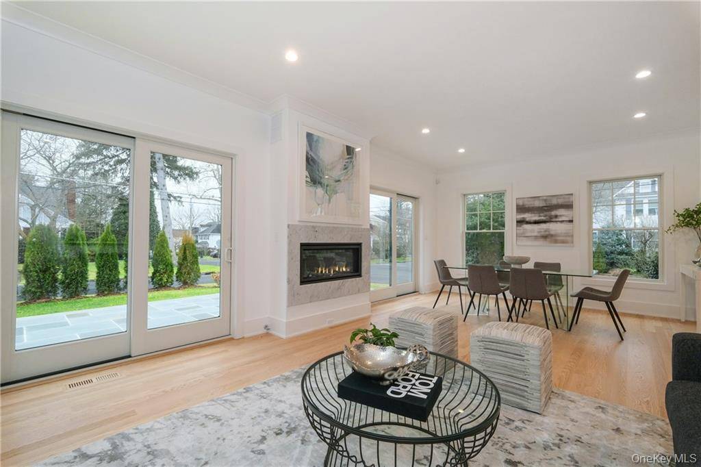 21 Barry RD, Scarsdale, NY 10583