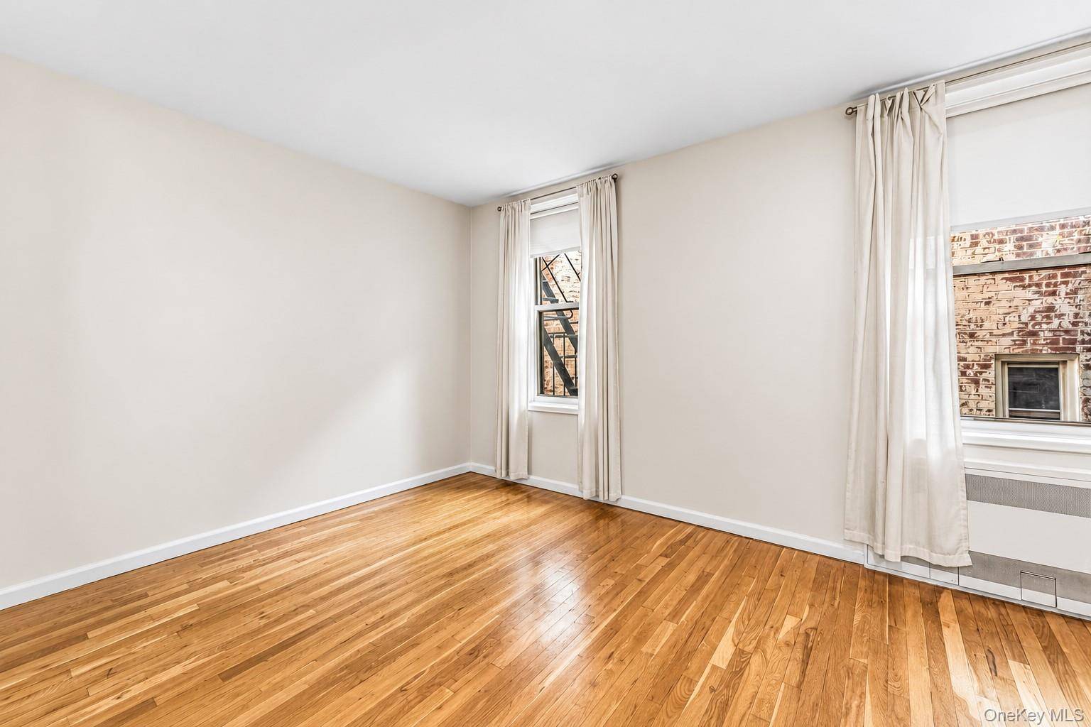 16 Main ST #2Y, East Rockaway, NY 11518