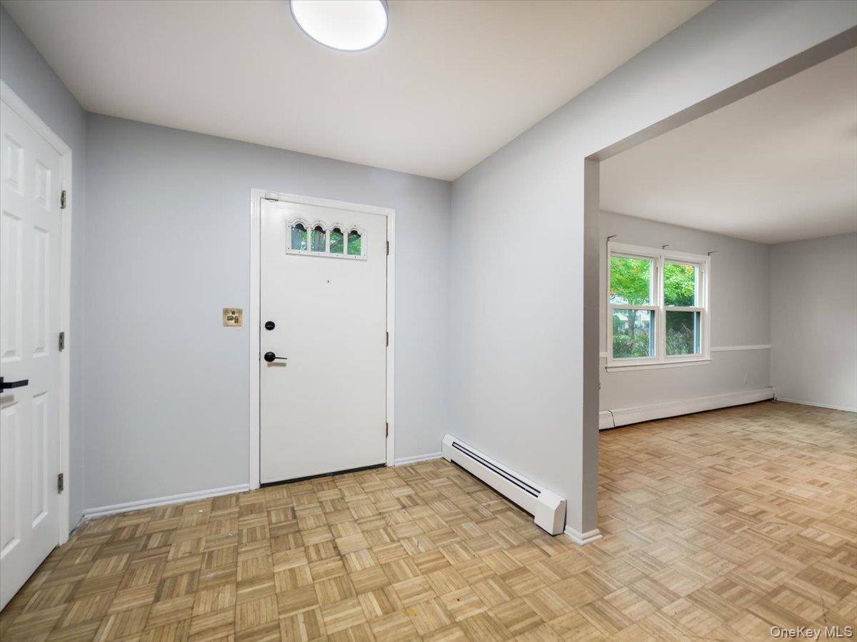 2 Enterprise CT, Nanuet, NY 10954