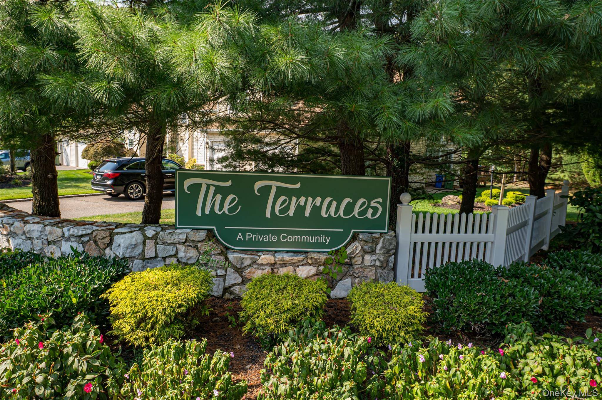 5 Princess Tree CT, Port Jefferson, NY 11777