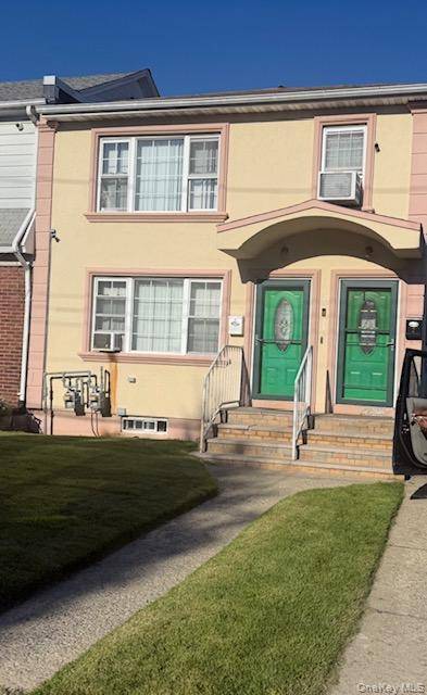 120-33 196th ST, Saint Albans, NY 11412