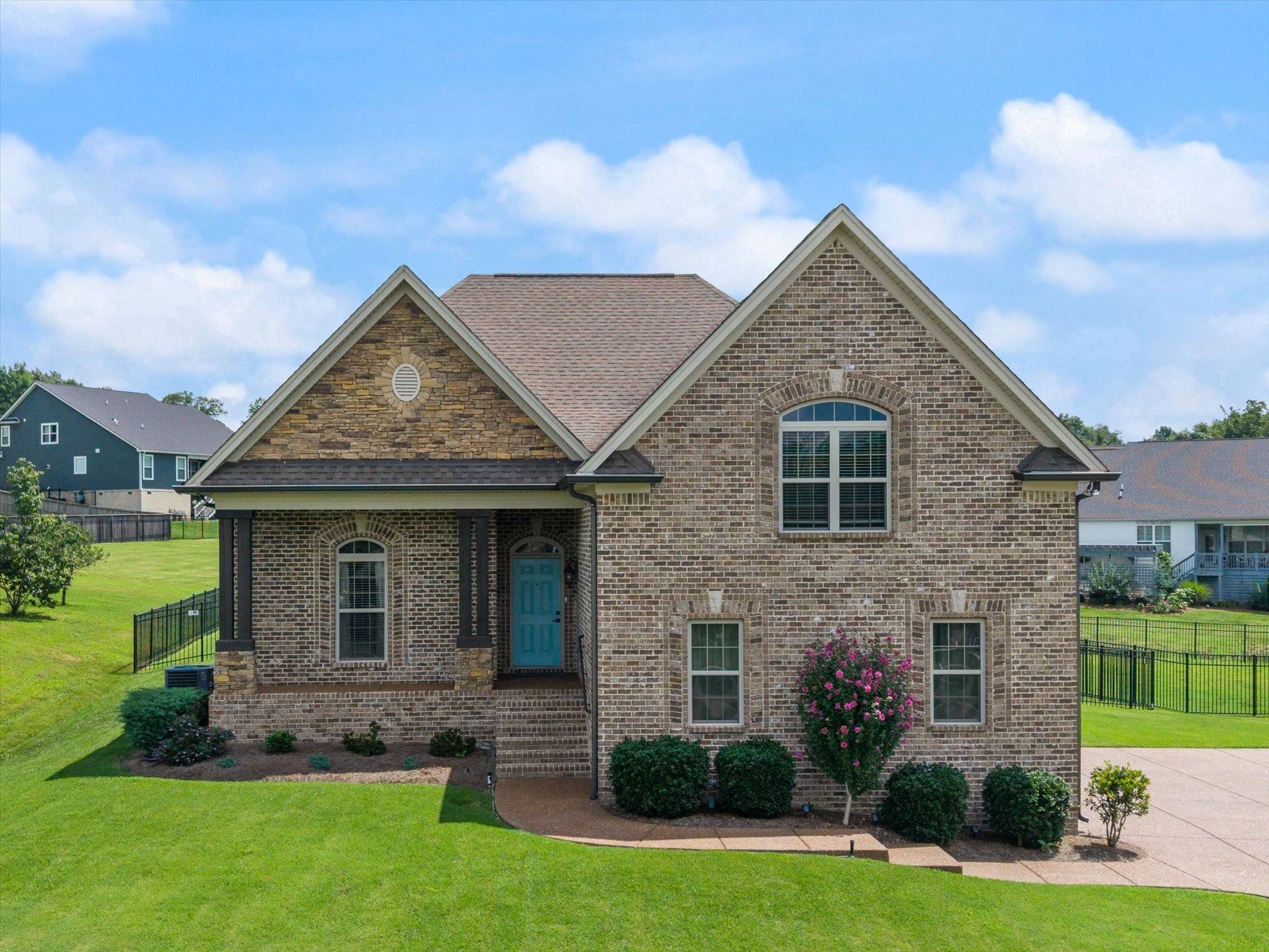 831 Manner Ln, Lebanon, TN 37087