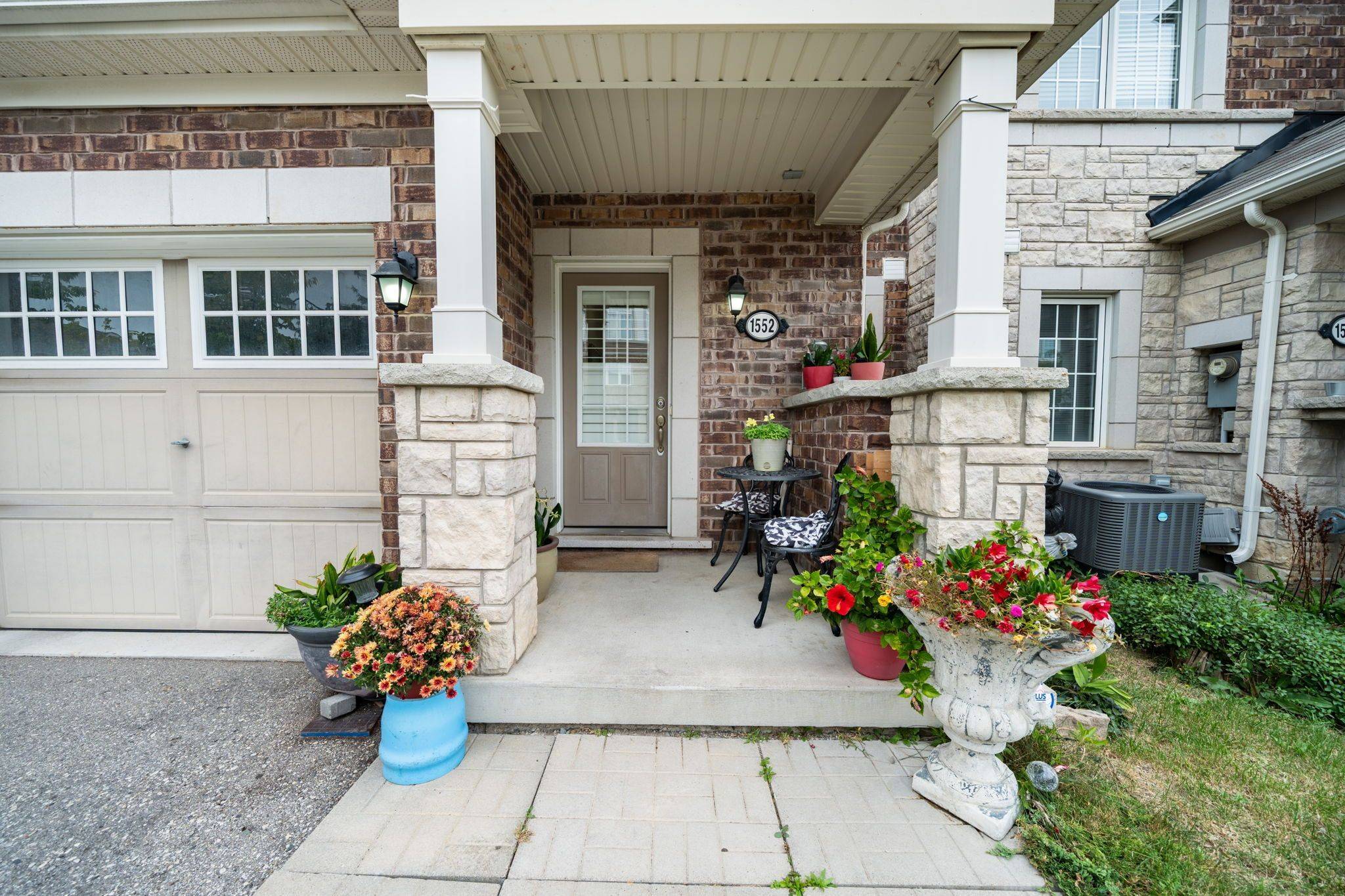 1552 GAINER CRES, Milton, ON L9T 8Y3
