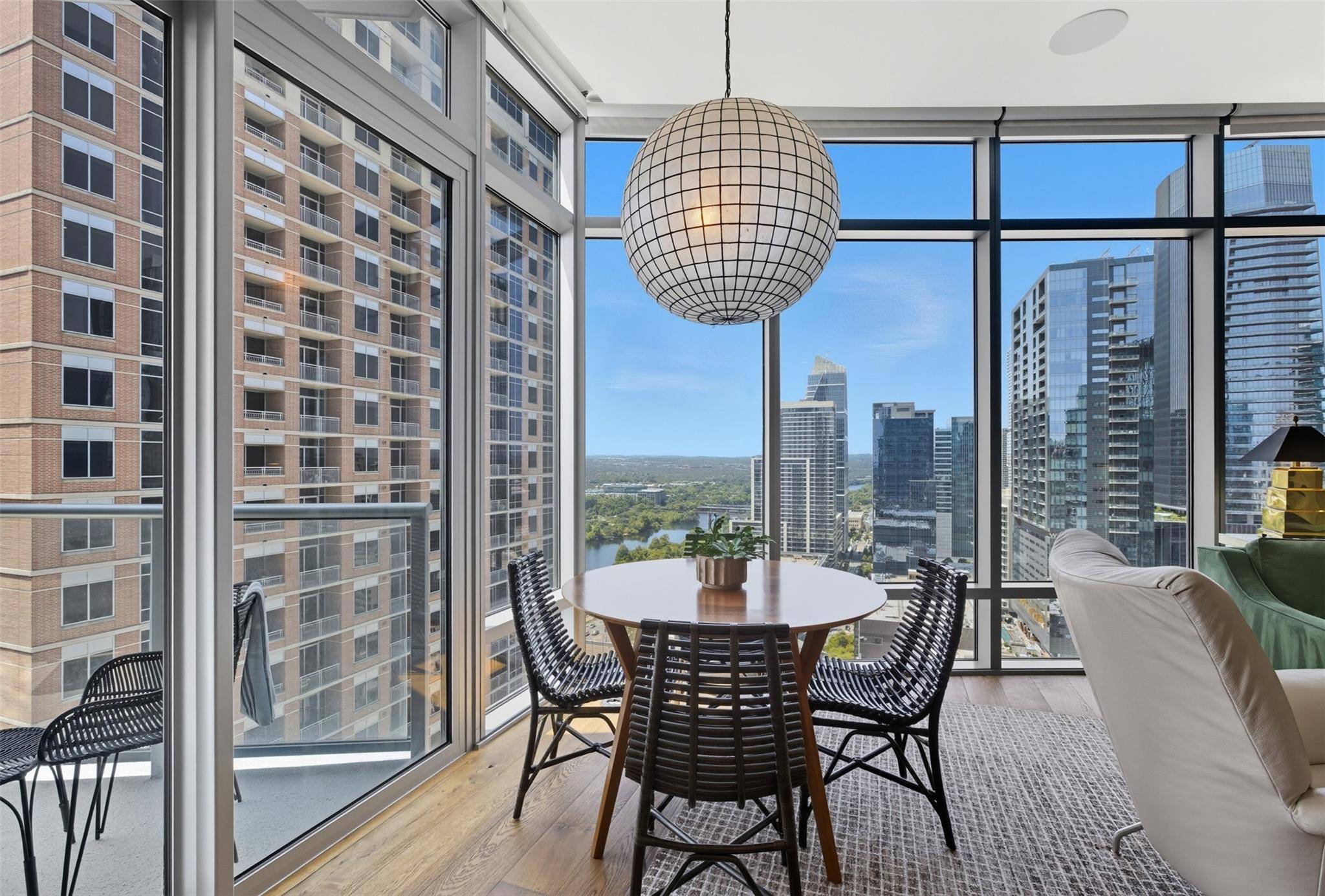 200 Congress Ave #25C, Austin, TX 78701