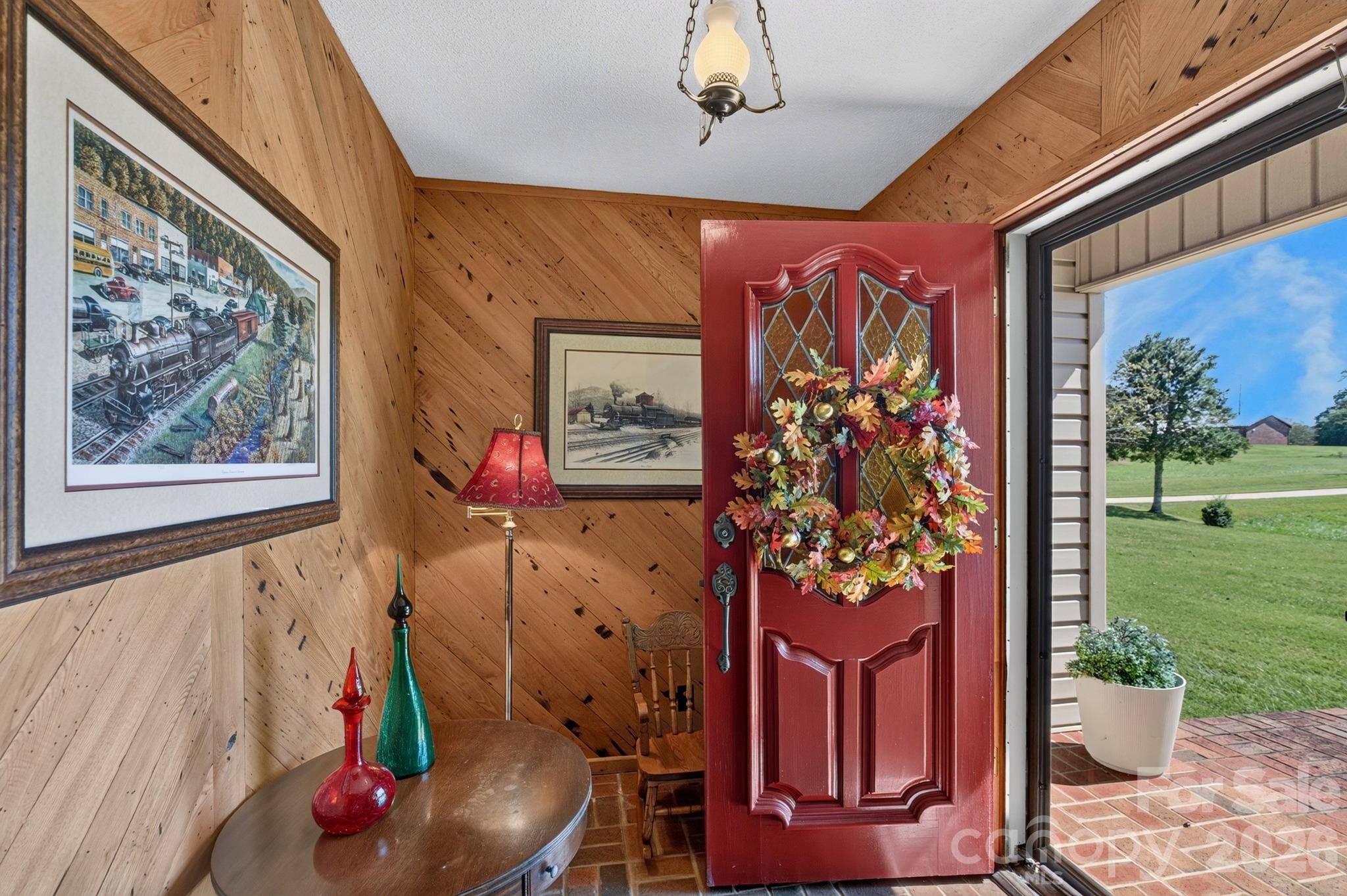 1368 Cajah Mountain RD, Hudson, NC 28638
