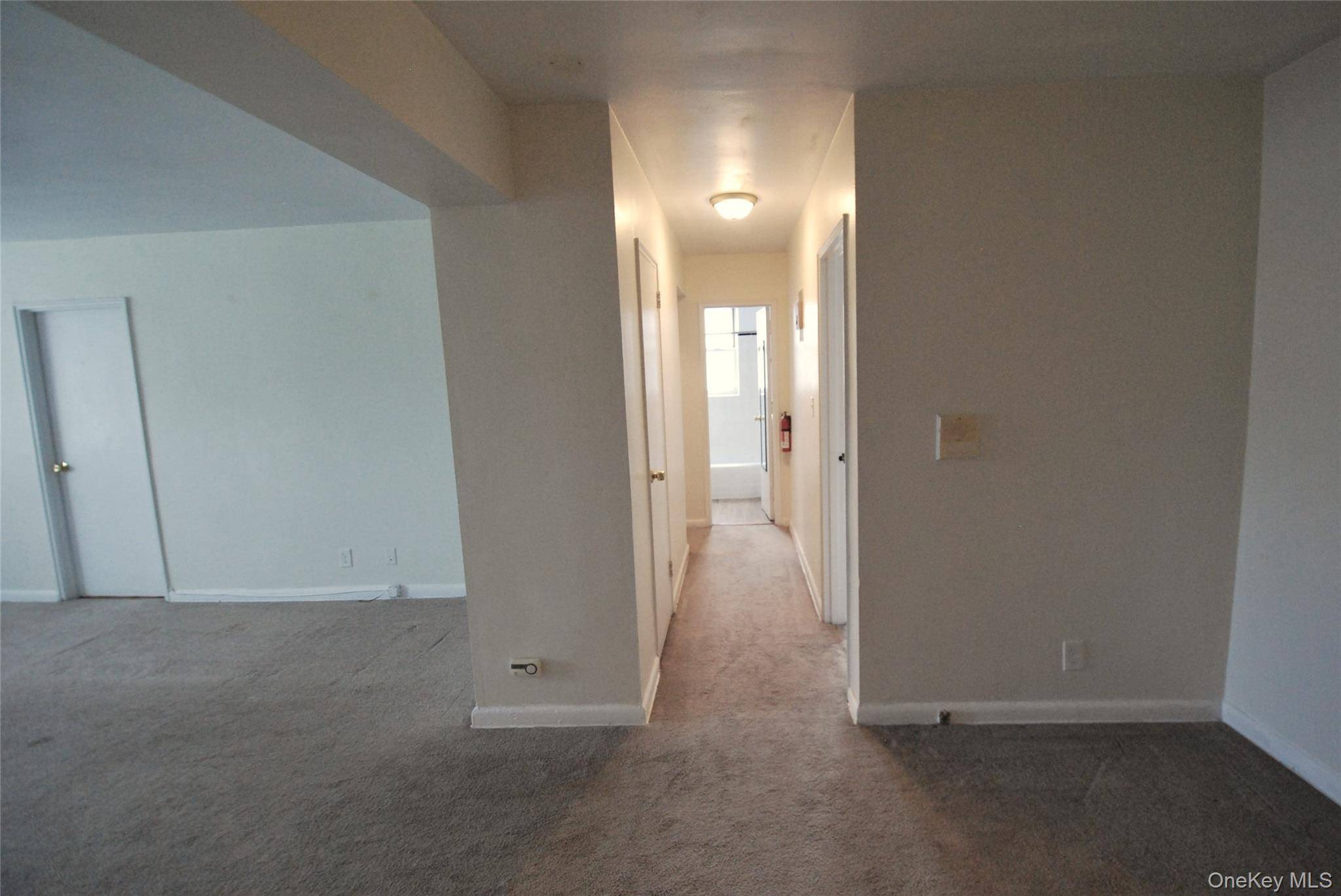 2 Sadore LN #5E, Yonkers, NY 10710