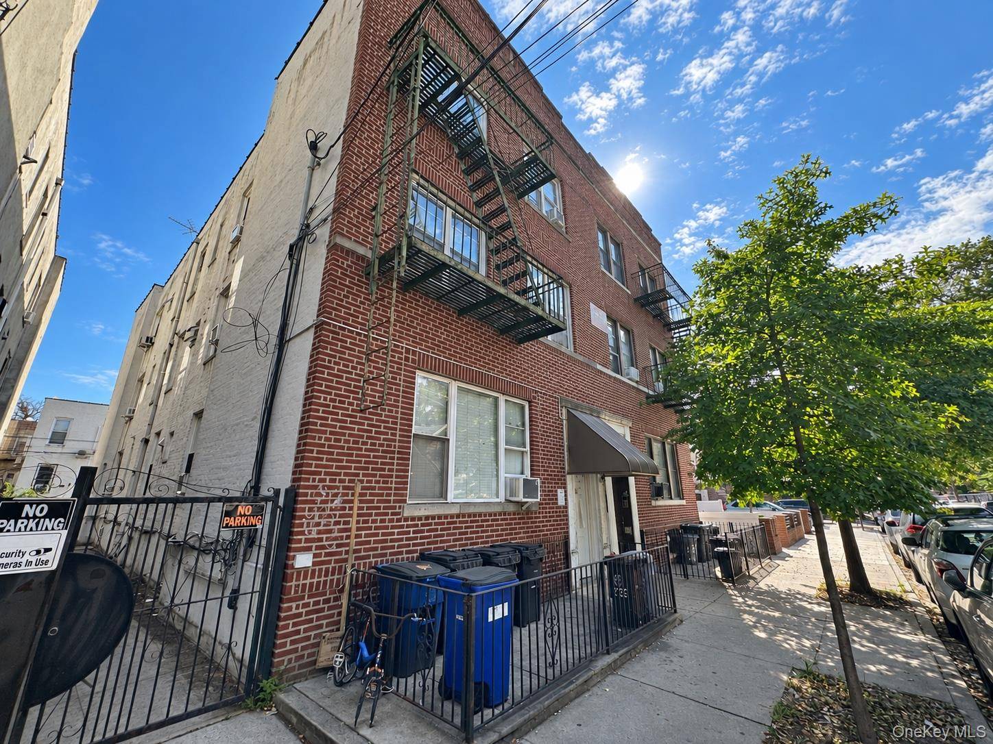 2137 E 14th ST, Brooklyn, NY 11229