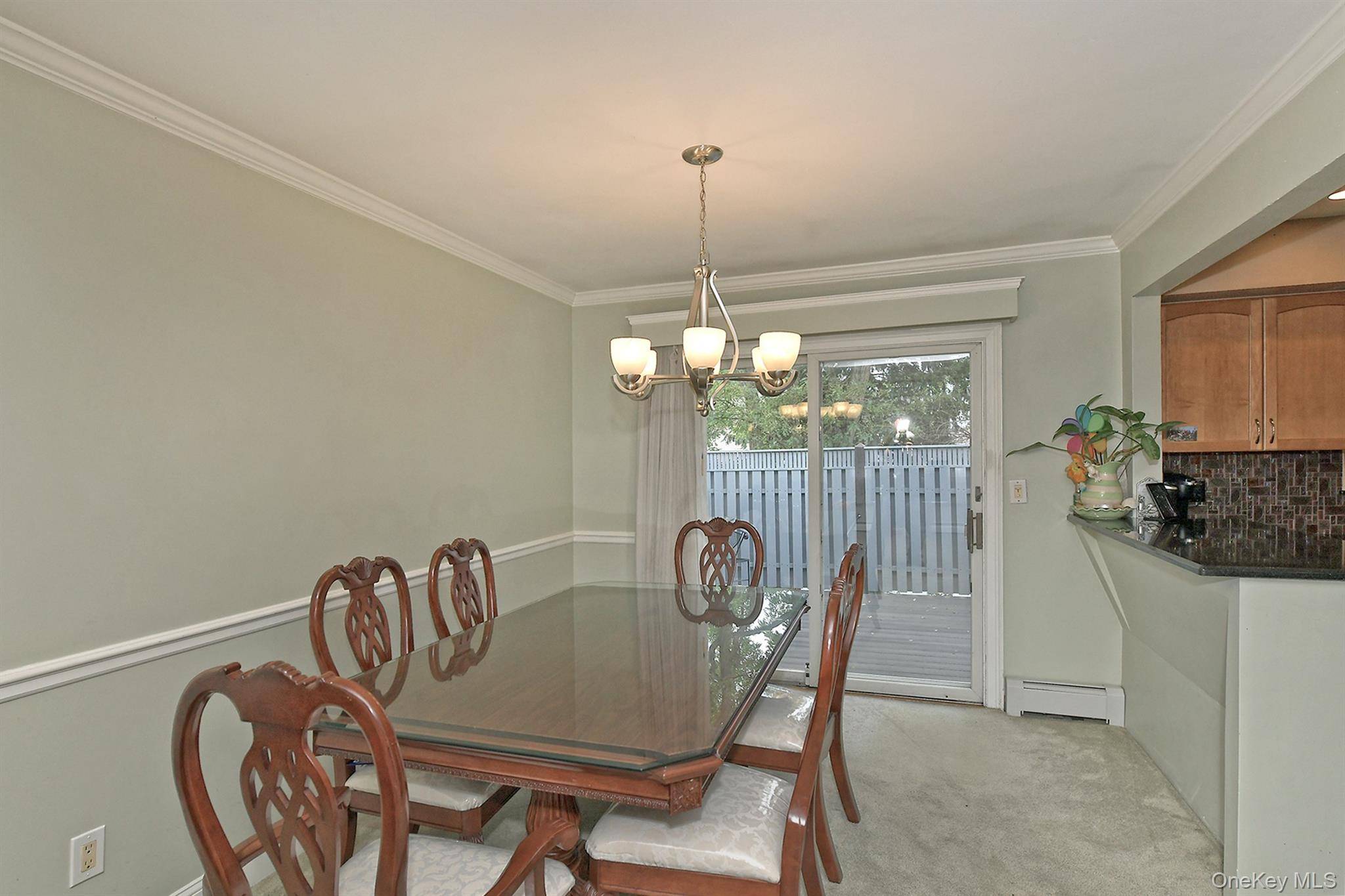 245 N Fulton AVE, Lindenhurst, NY 11757