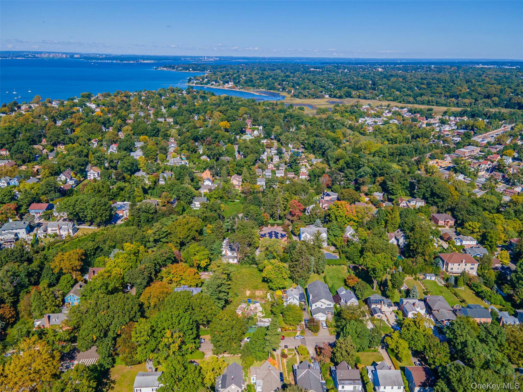 240-17 Poplar ST, Little Neck, NY 11363