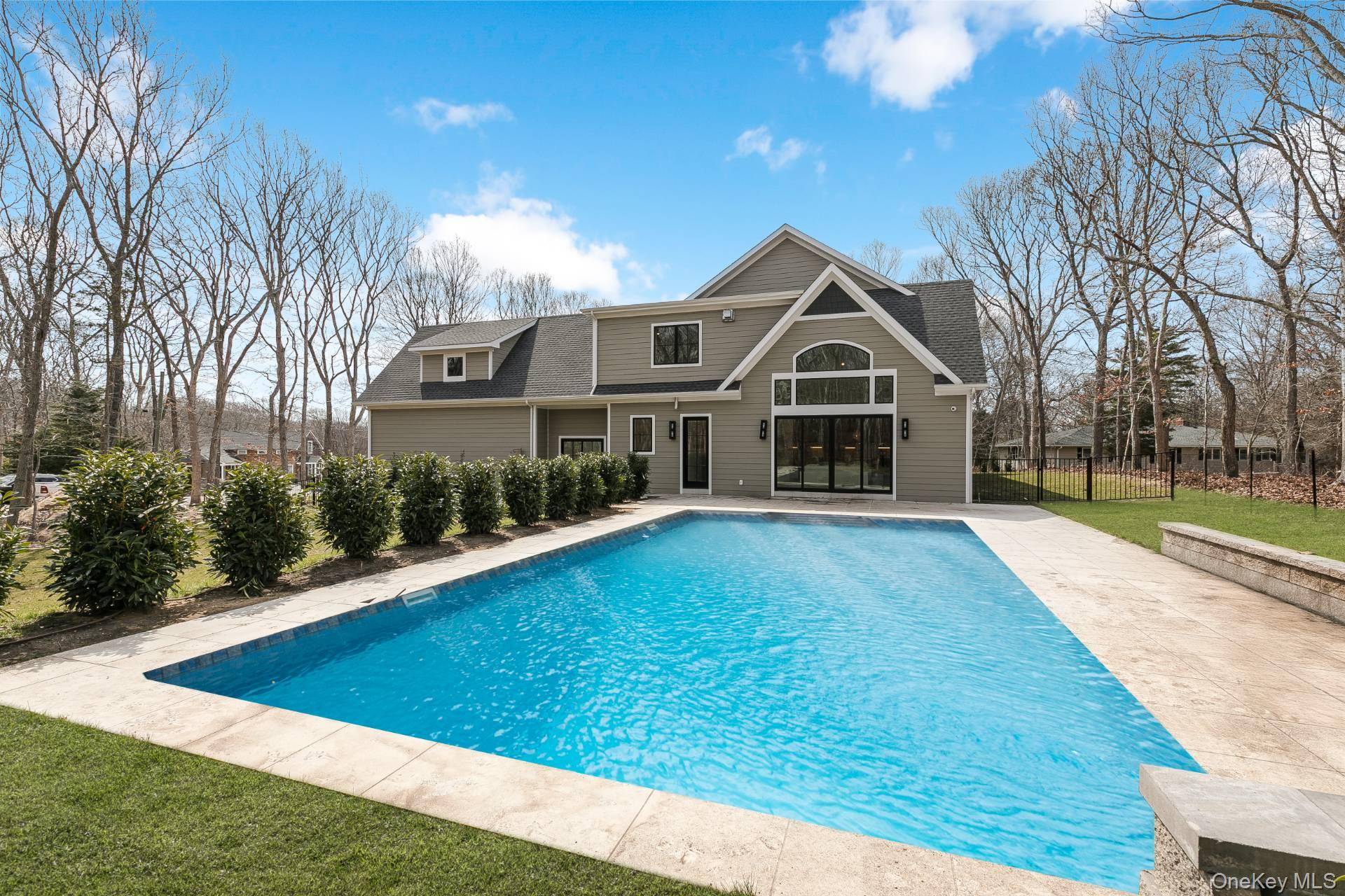 1355 Little Peconic Bay RD, Cutchogue, NY 11935