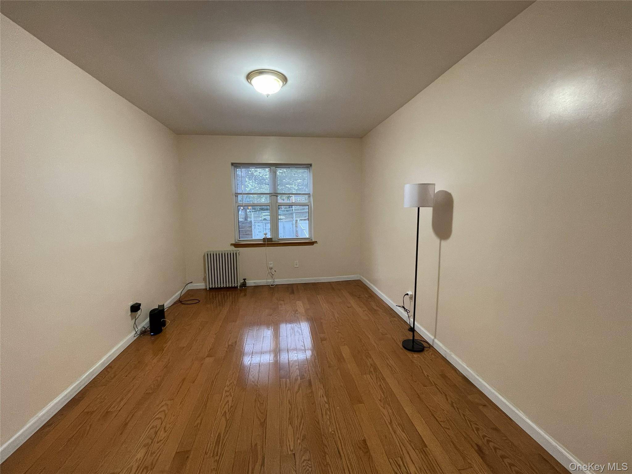 14803 61st RD, Flushing, NY 11367