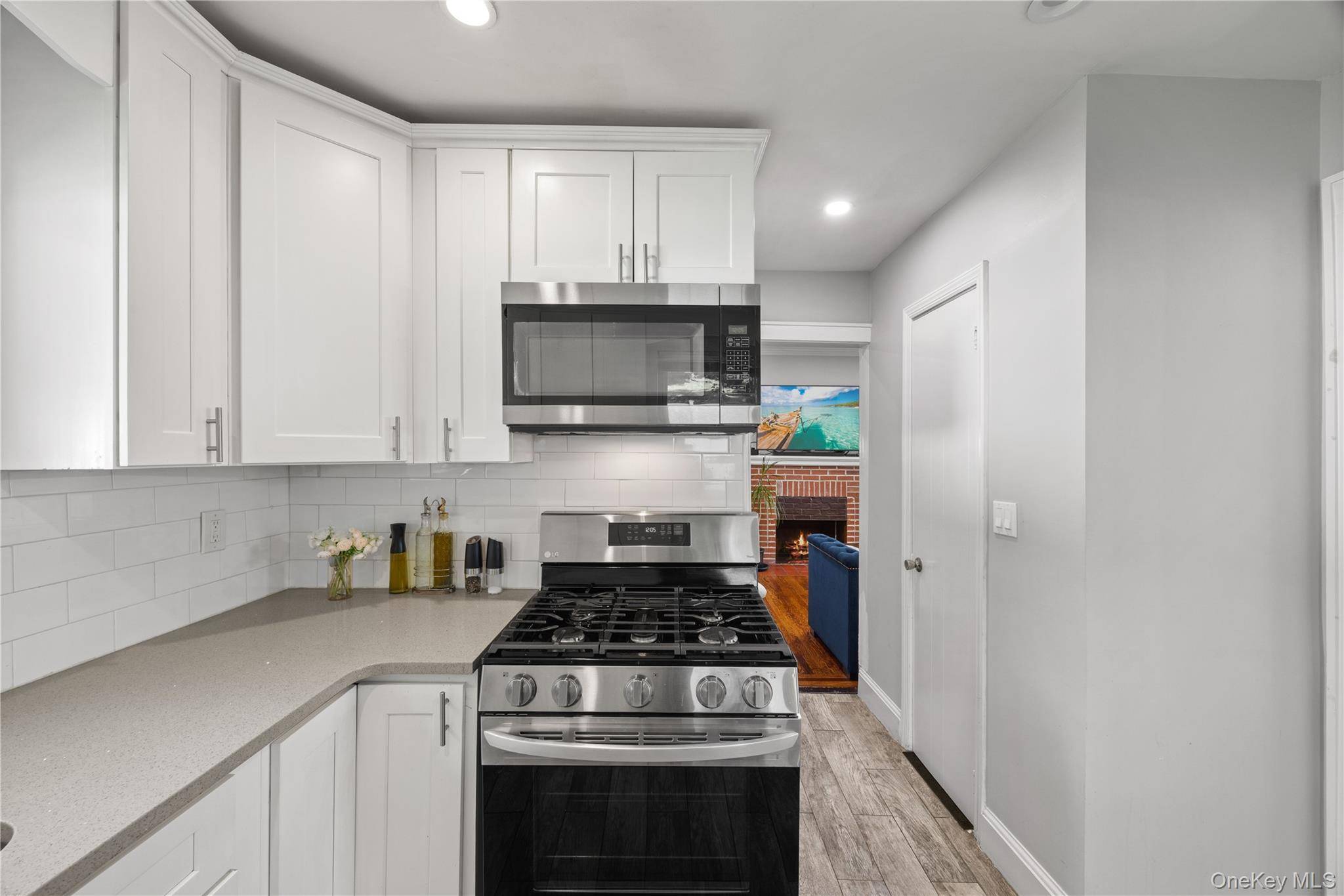 51 Sunrise TER, Yonkers, NY 10703