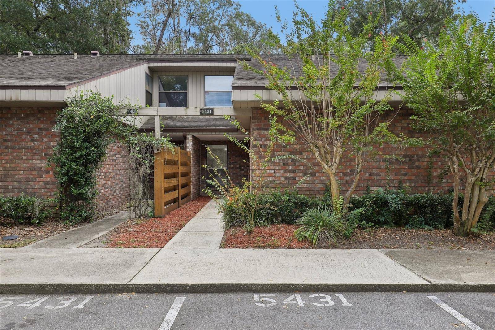 5431 NW 33RD PL, Gainesville, FL 32606