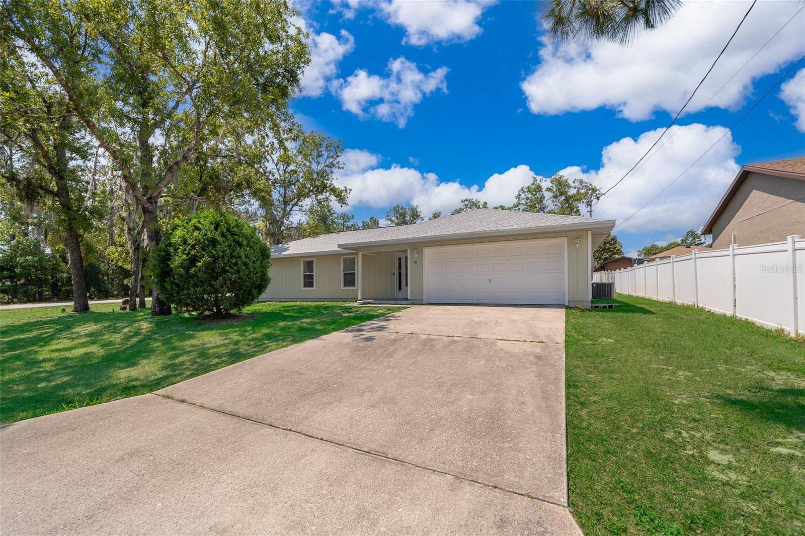 18 FIR TRL, Ocala, FL 34472