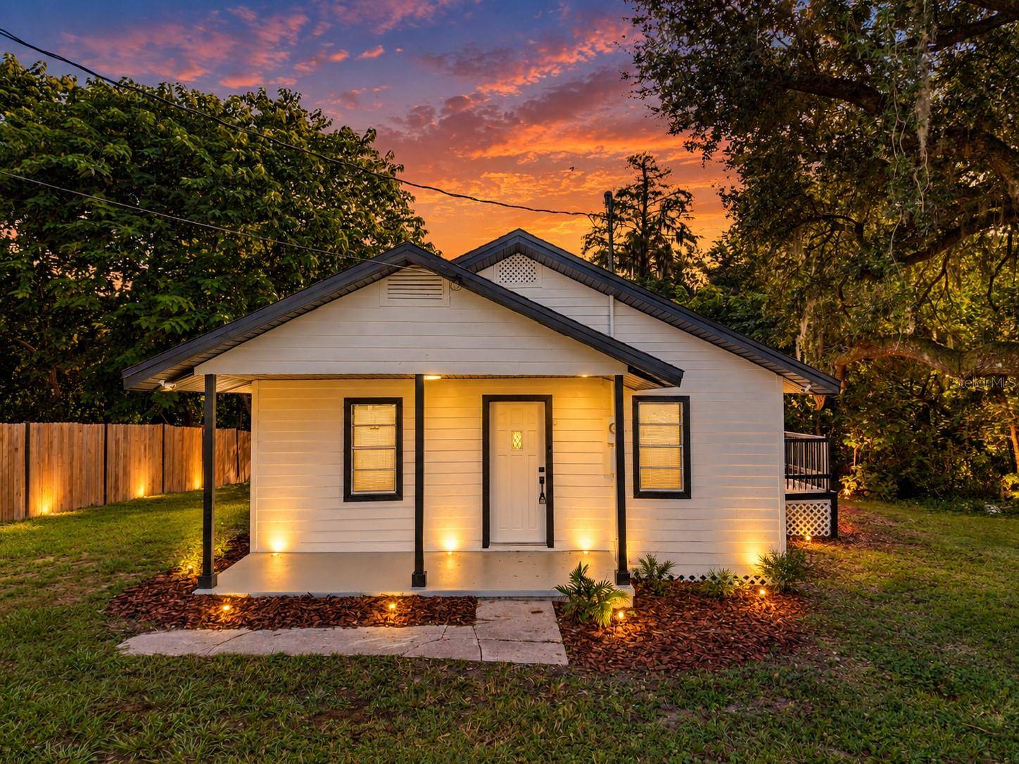 13 N VAN BUREN AVE, Orlando, FL 32811