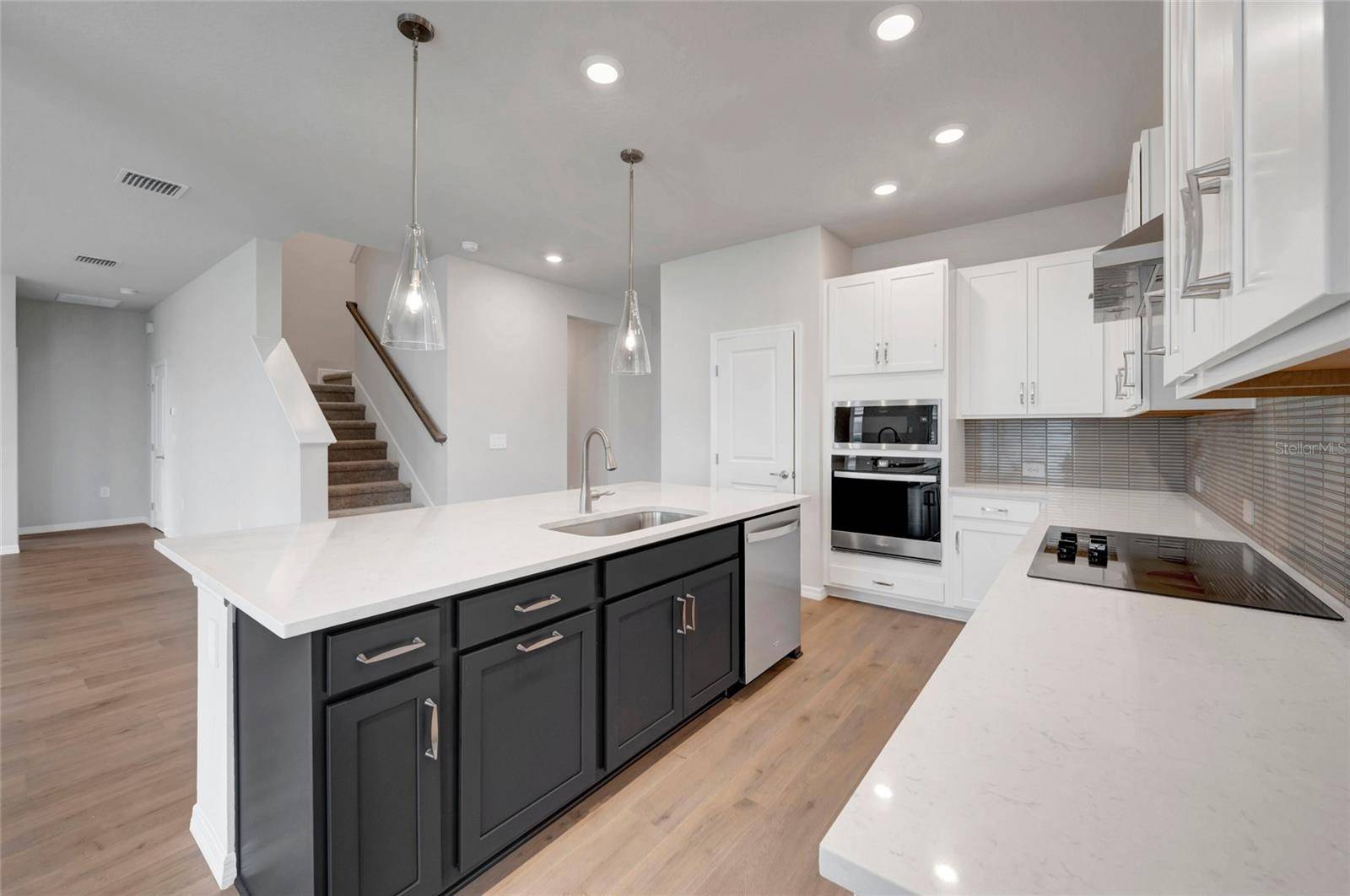 439 SPRING HARVEST DR, Plant City, FL 33566