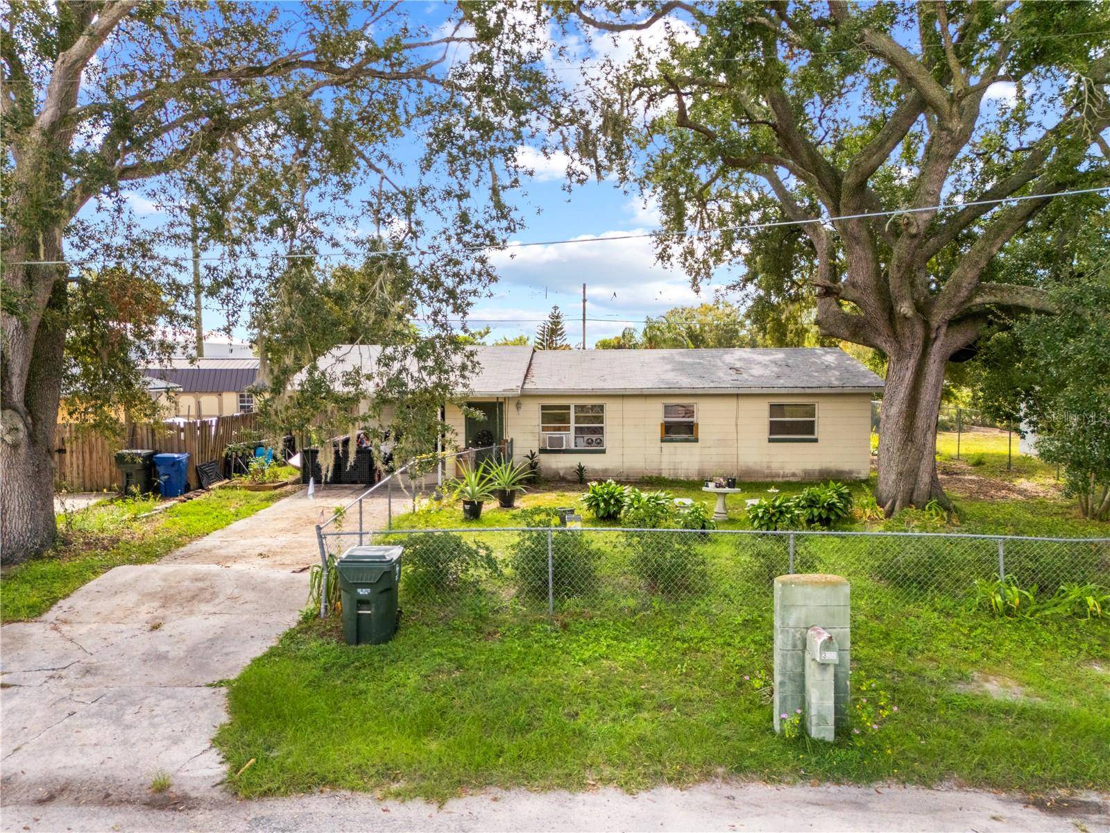 320 W TERRACE AVE, Lake Alfred, FL 33850